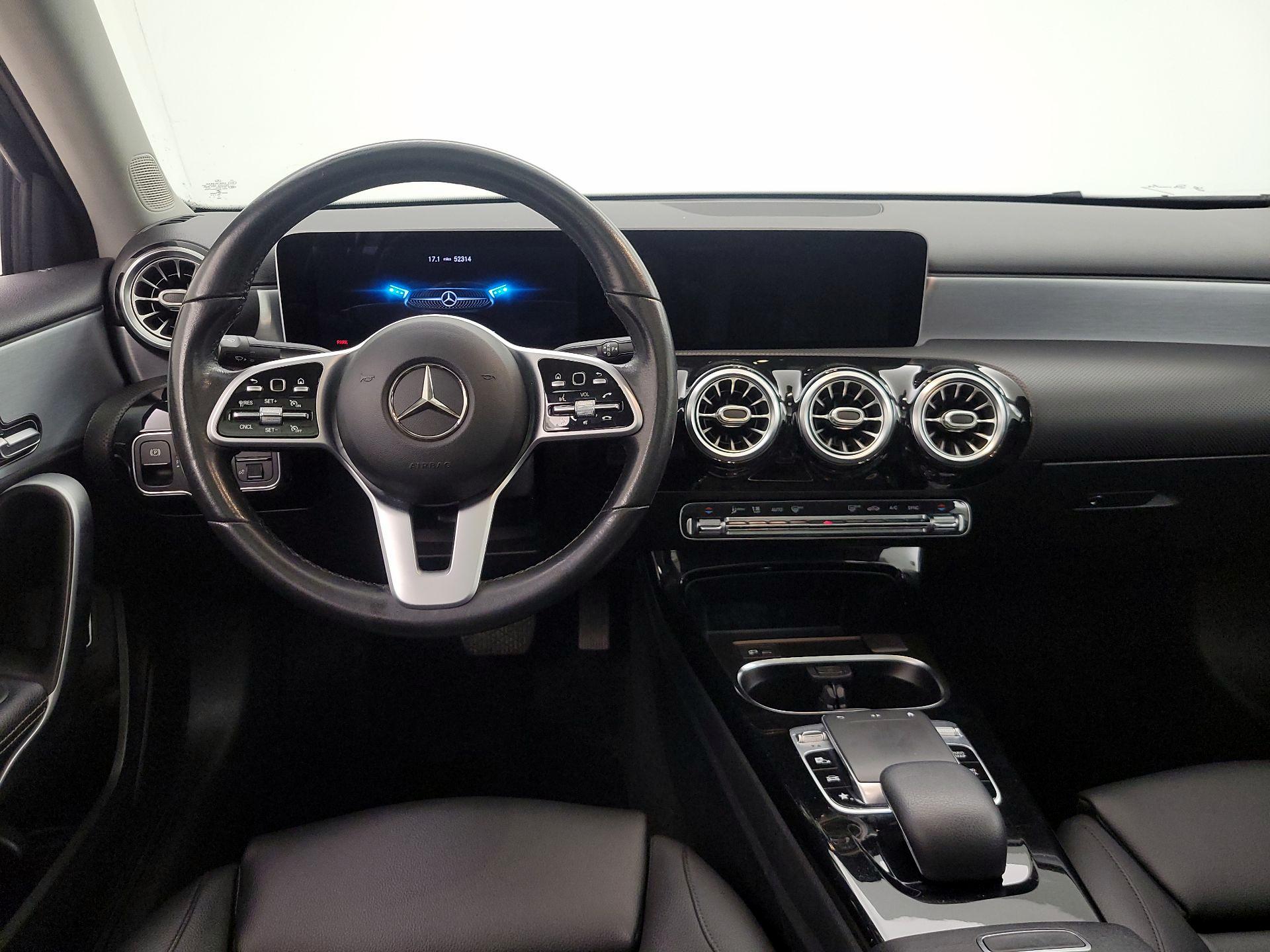 Thumbnail: 2020 Mercedes-Benz A-Class - 10