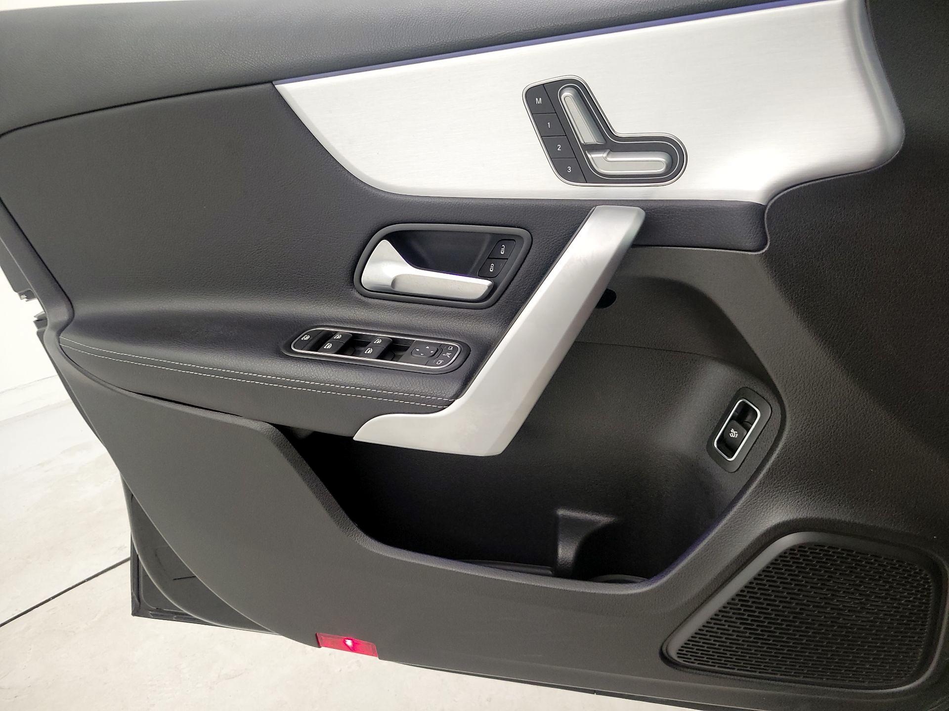 Thumbnail: 2020 Mercedes-Benz A-Class - 12