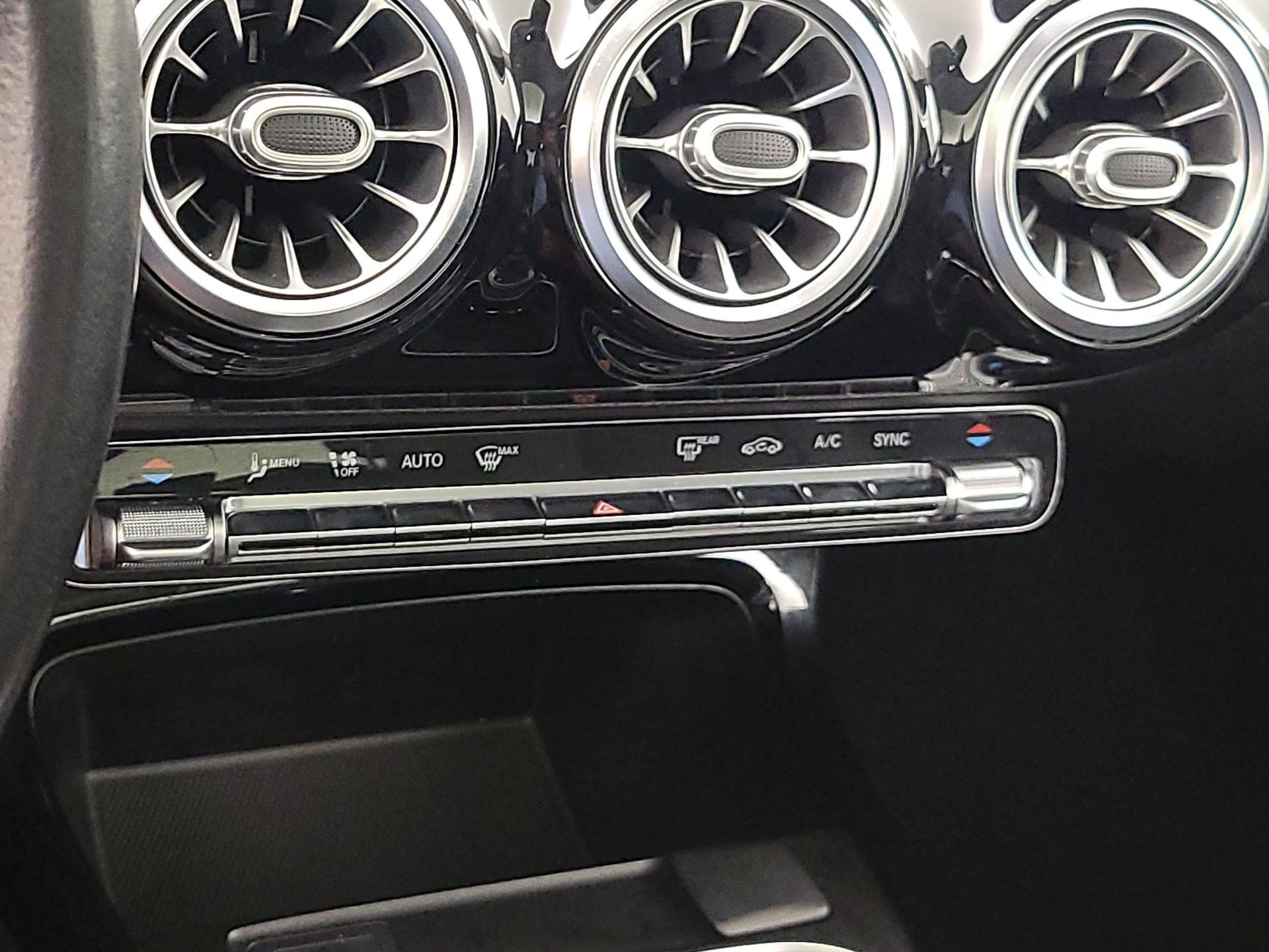 Thumbnail: 2020 Mercedes-Benz A-Class - 16