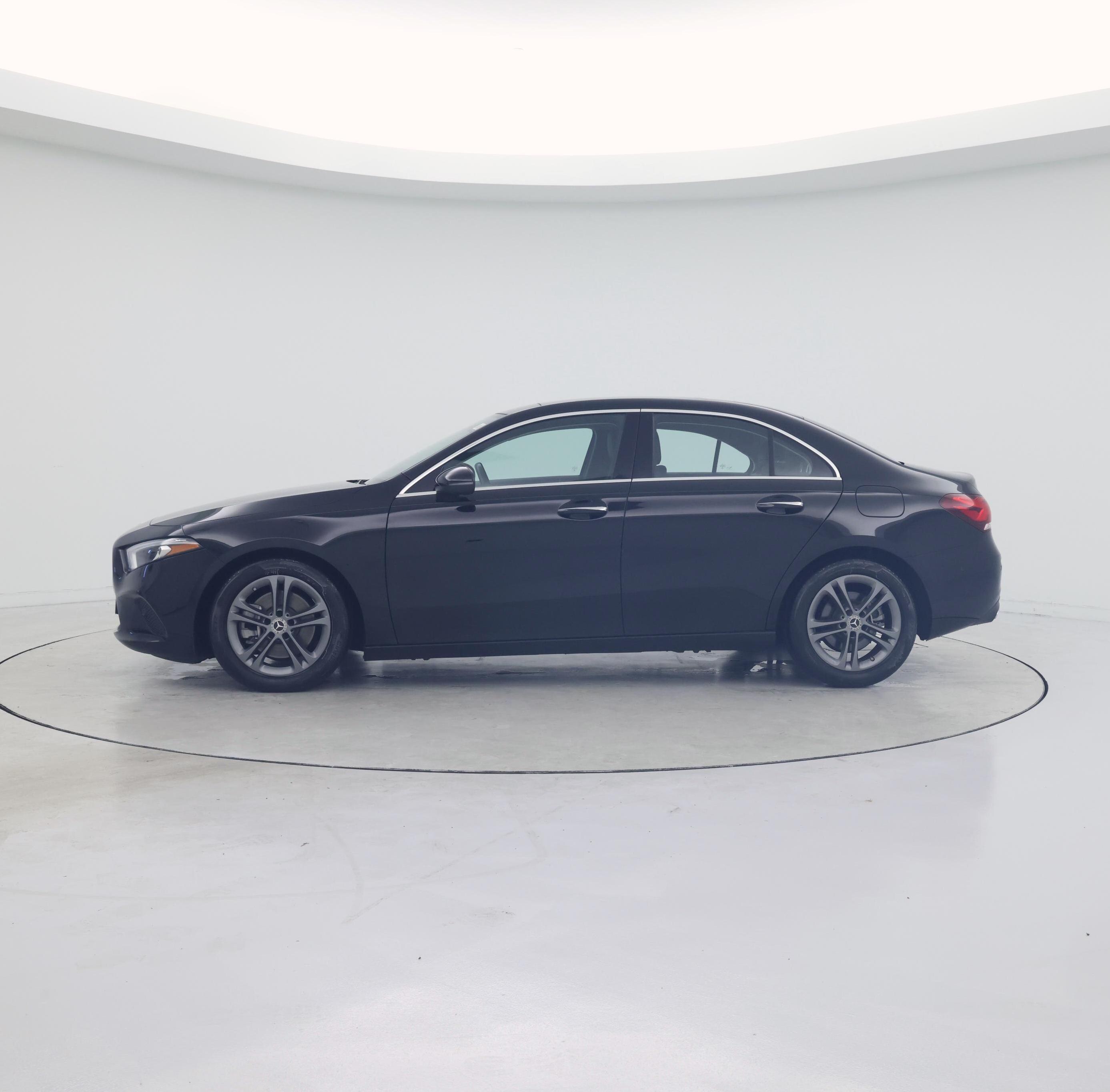 Thumbnail: 2020 Mercedes-Benz A-Class - 3