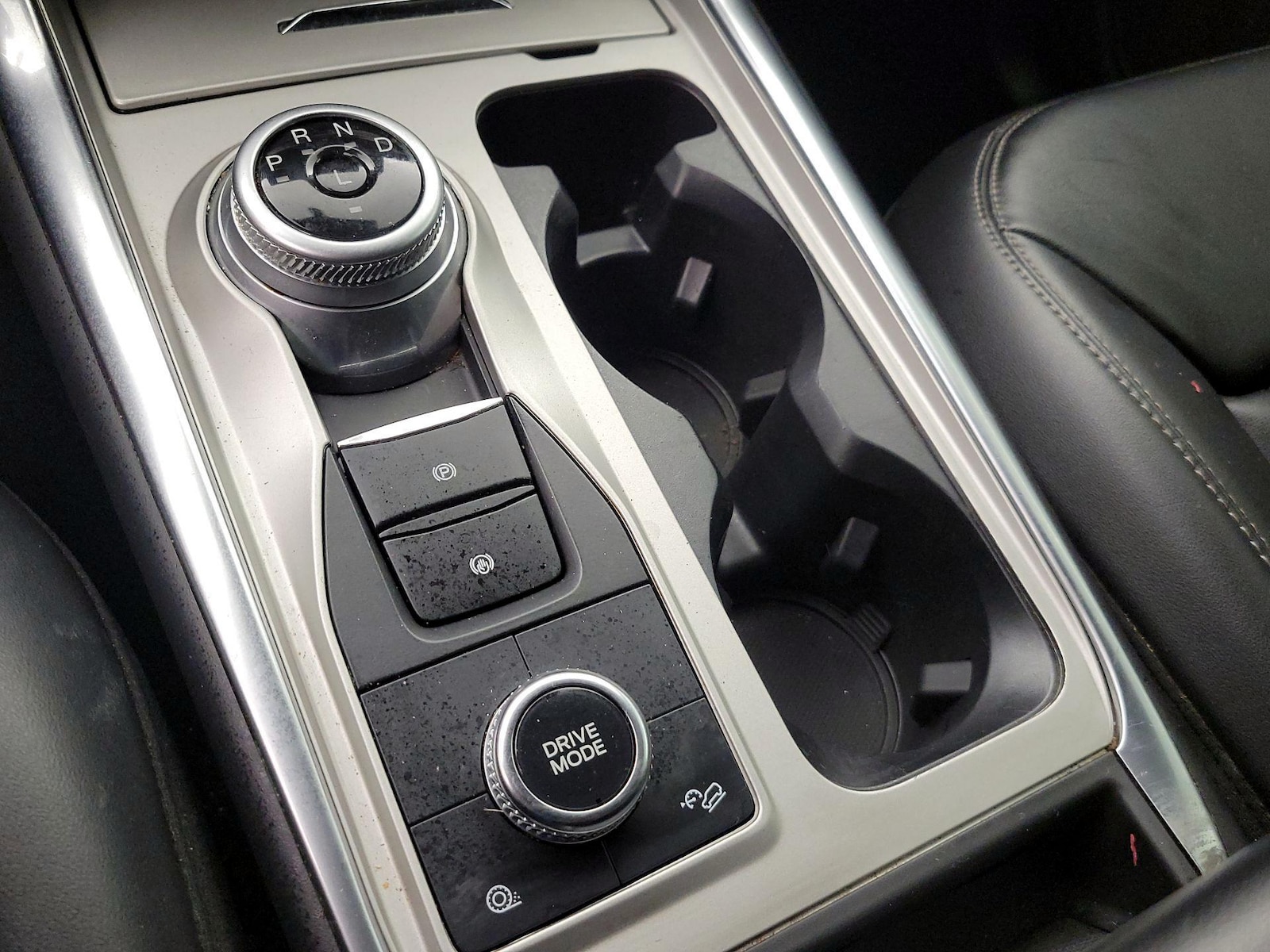 2023 Ford Explorer XLT - Photo 18