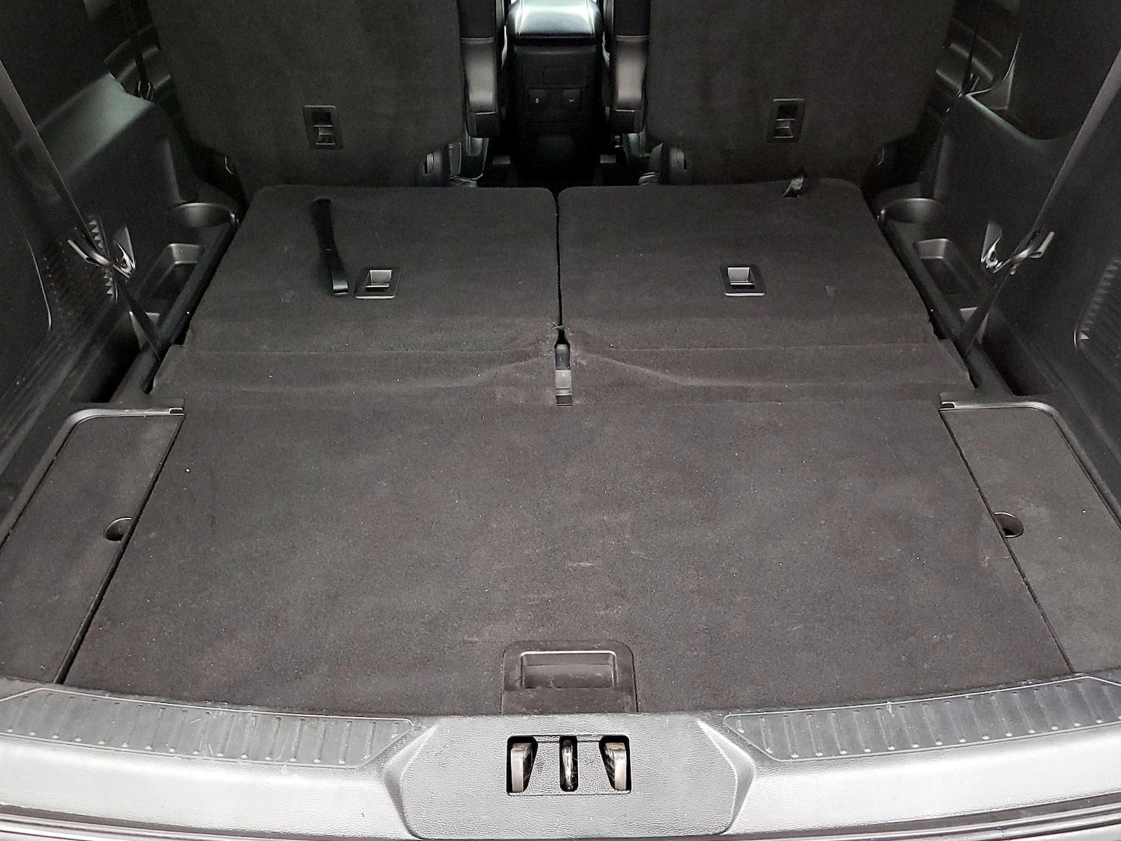 2023 Ford Explorer XLT - Photo 23