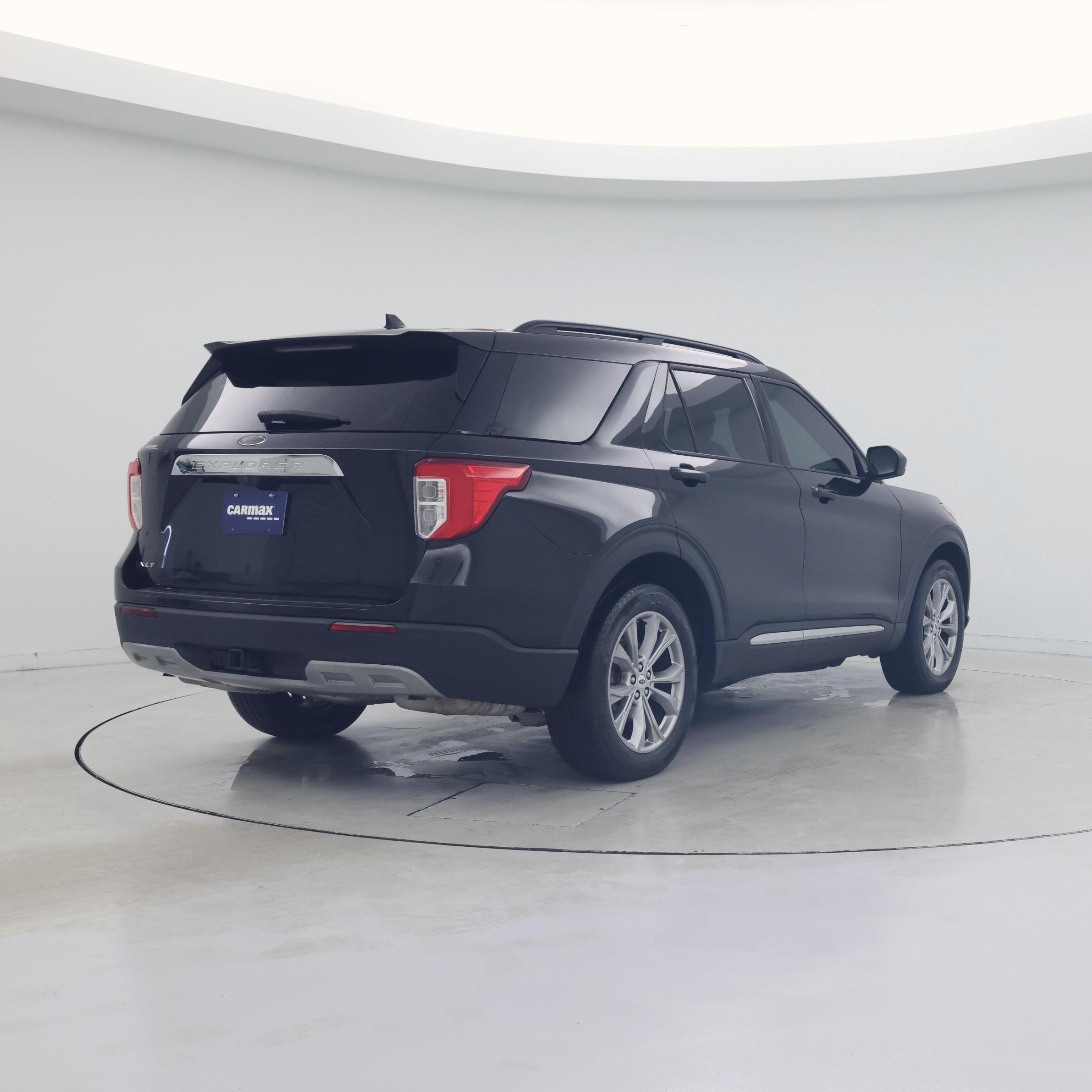 Thumbnail: 2023 Ford Explorer - 8