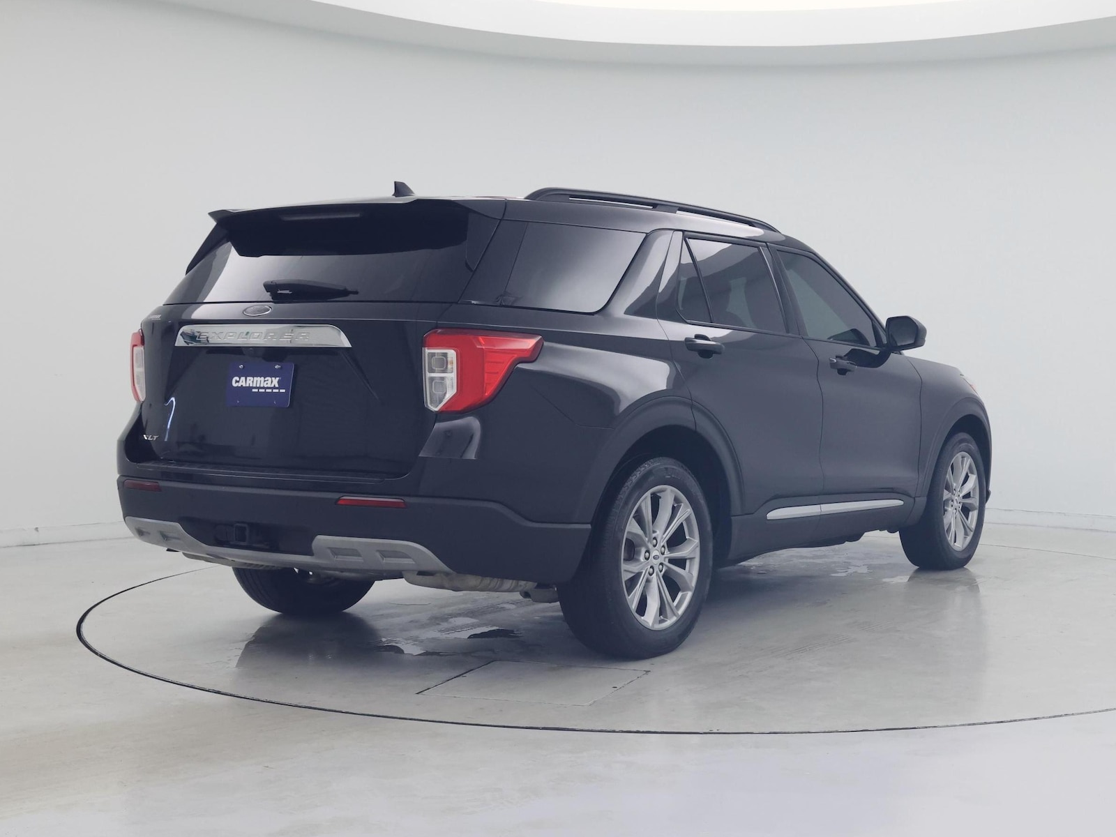 2023 Ford Explorer XLT - Photo 9
