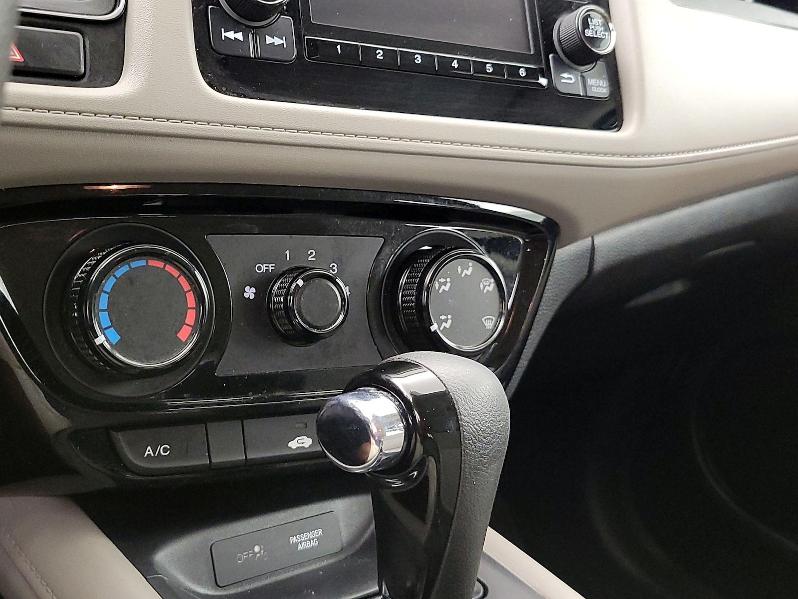 2022 Honda HR-V LX - Photo 17