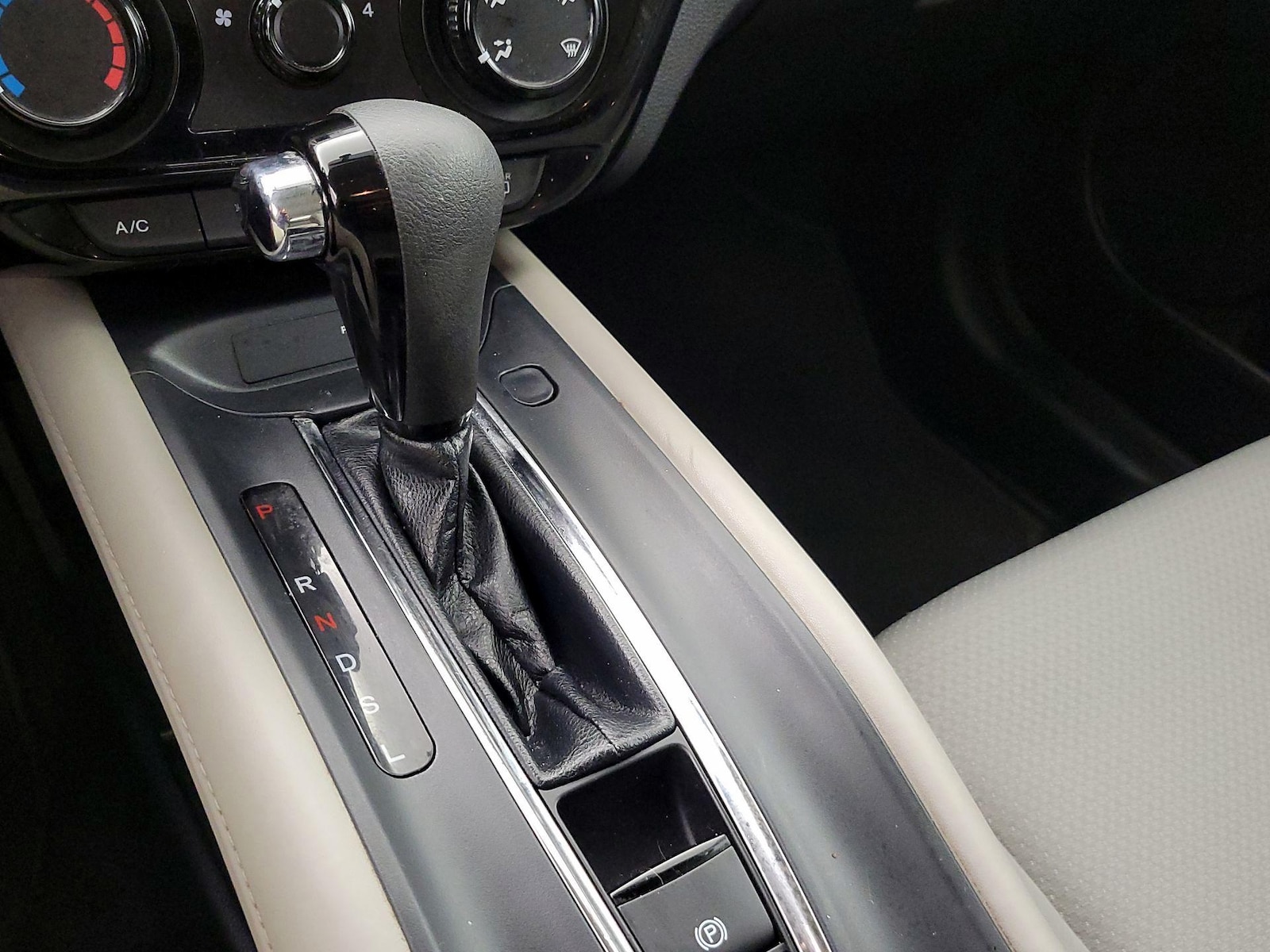 2022 Honda HR-V LX - Photo 18