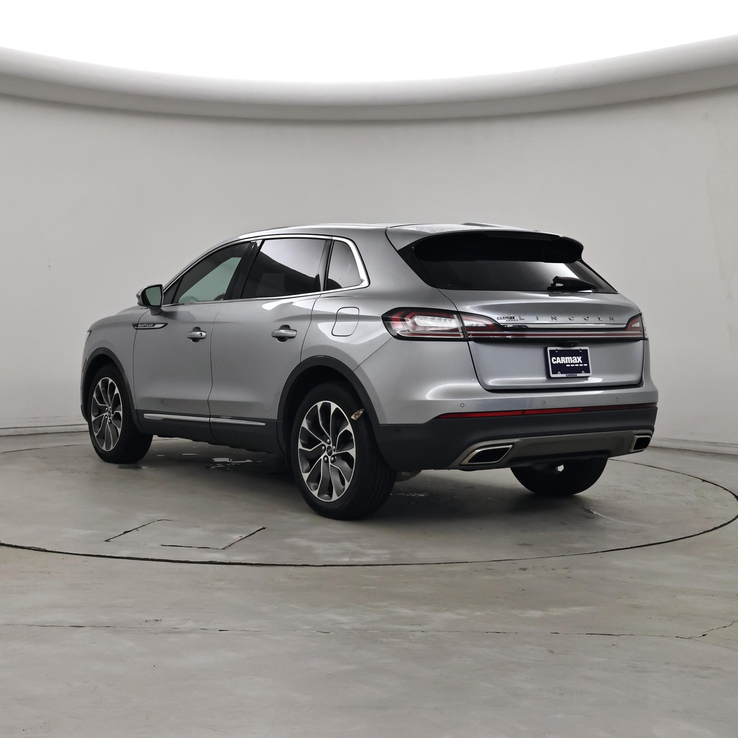 Thumbnail: 2022 Lincoln Nautilus - 2