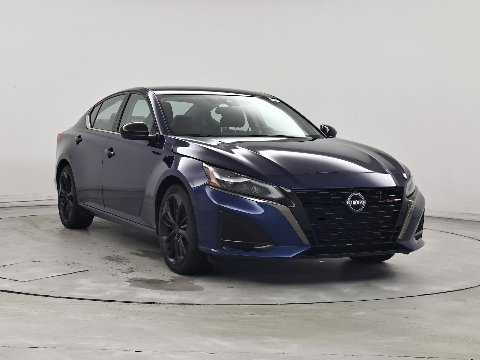 2024 Nissan Altima SR - Photo 2