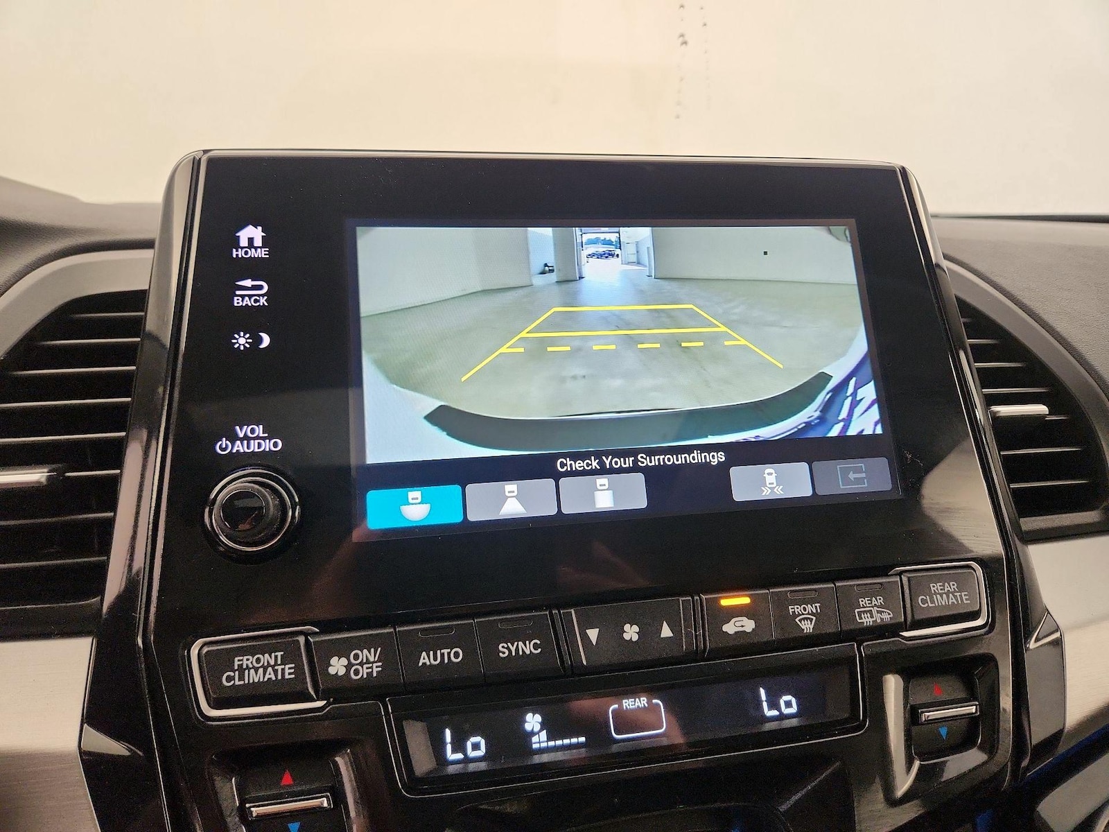 2023 Honda Odyssey Touring - Photo 15