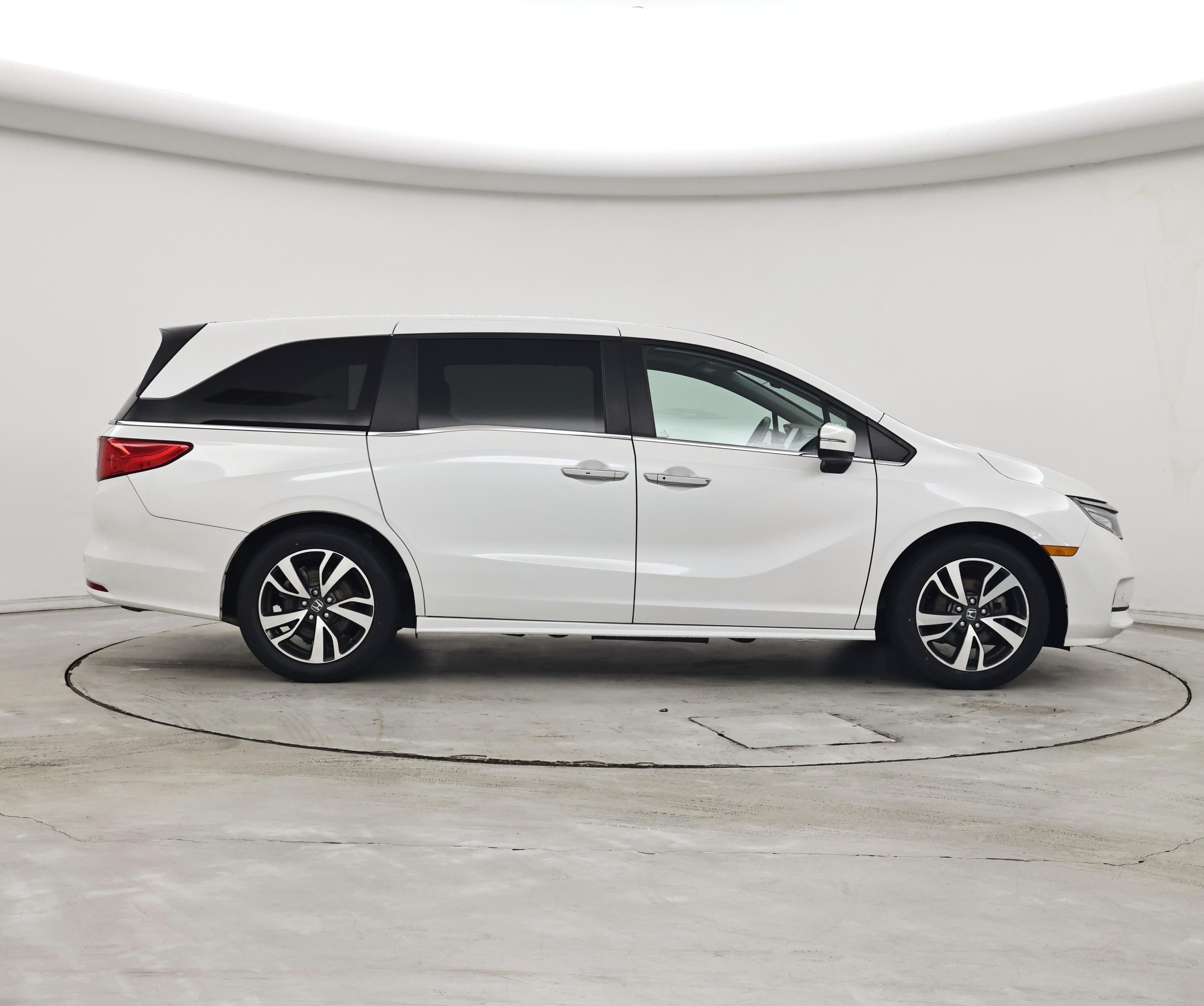 Thumbnail: 2023 Honda Odyssey - 7