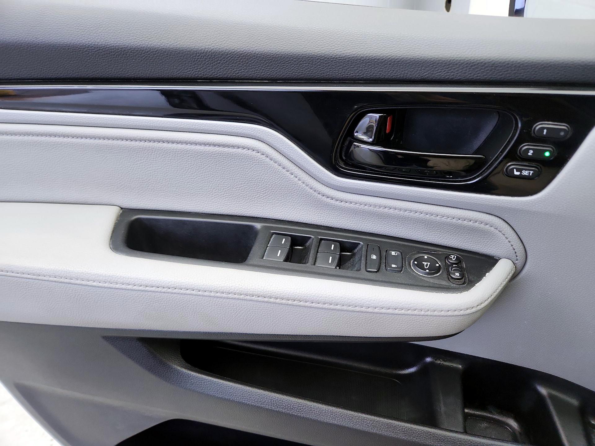 Thumbnail: 2023 Honda Odyssey - 12