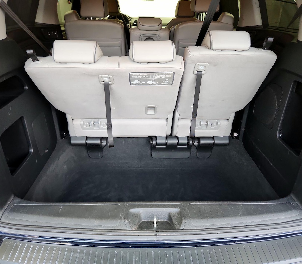 Trunk/Cargo (Seats Up)