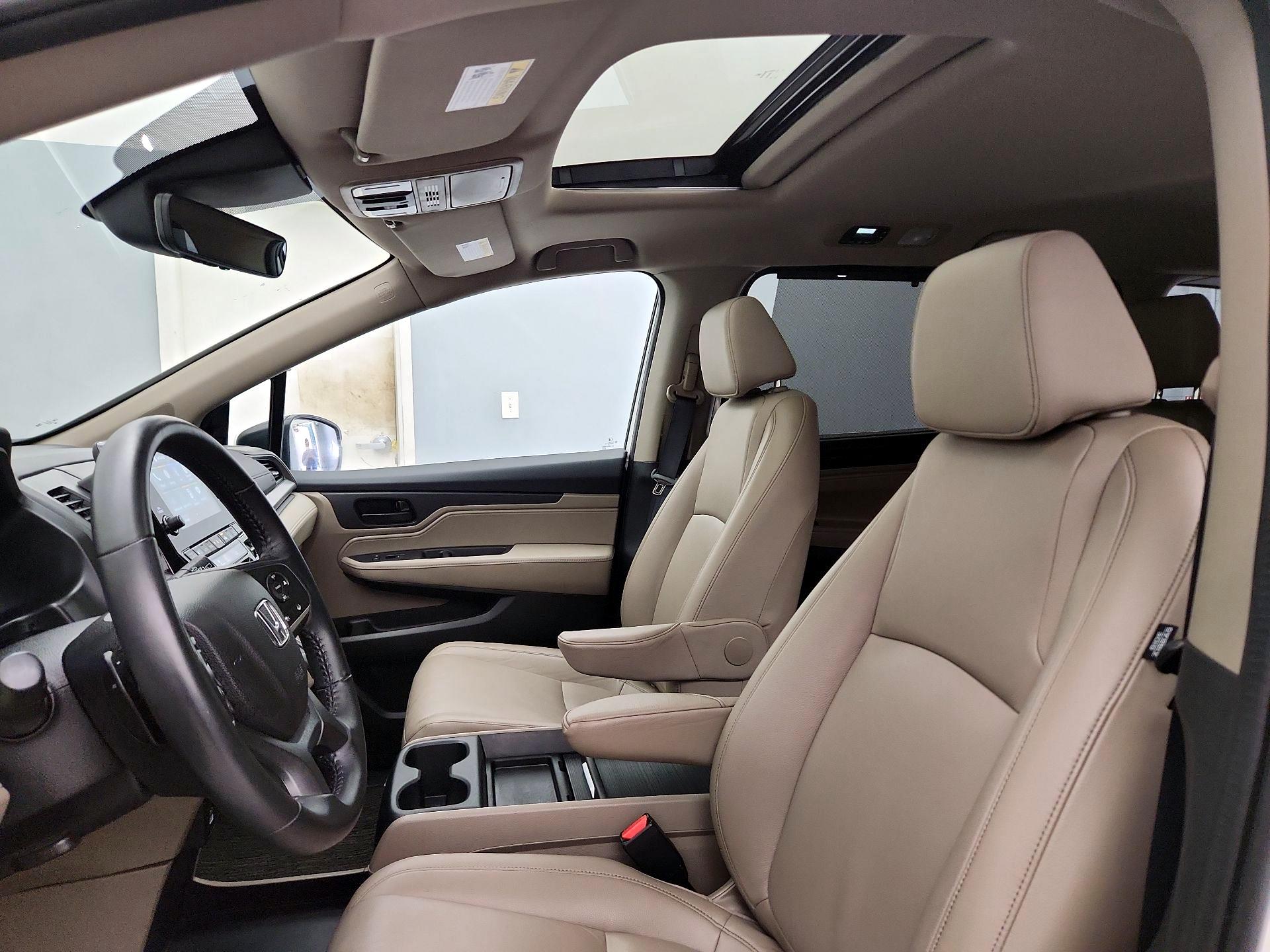 Thumbnail: 2023 Honda Odyssey - 19