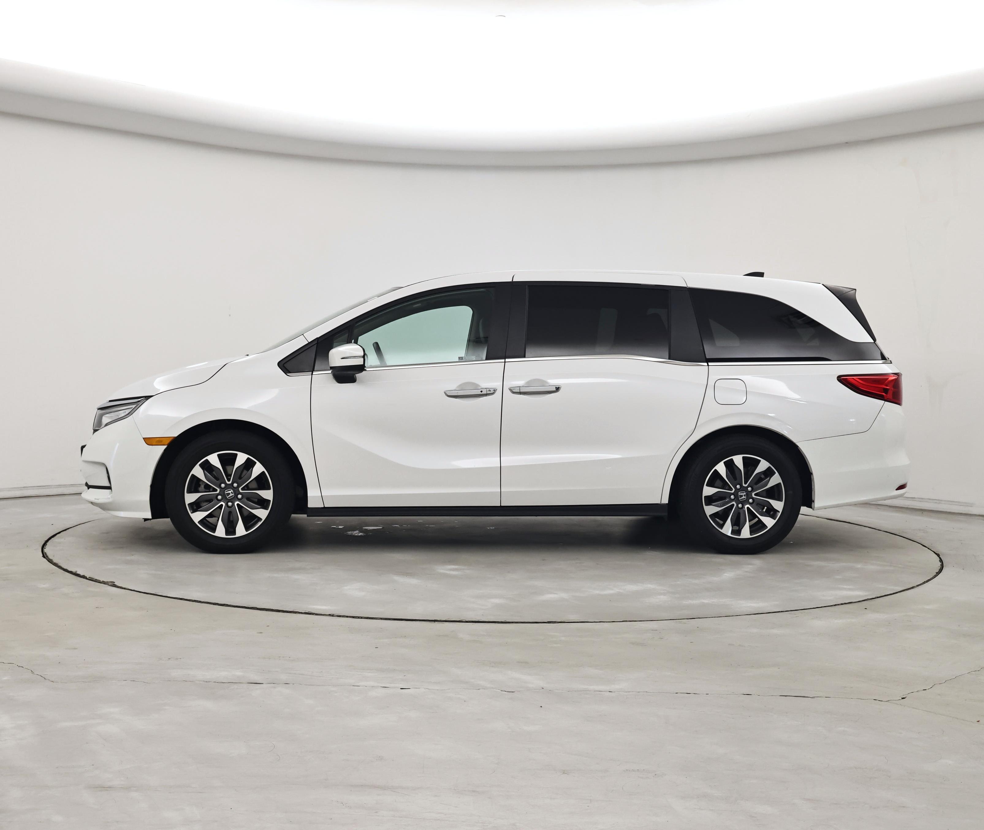 Thumbnail: 2023 Honda Odyssey - 3