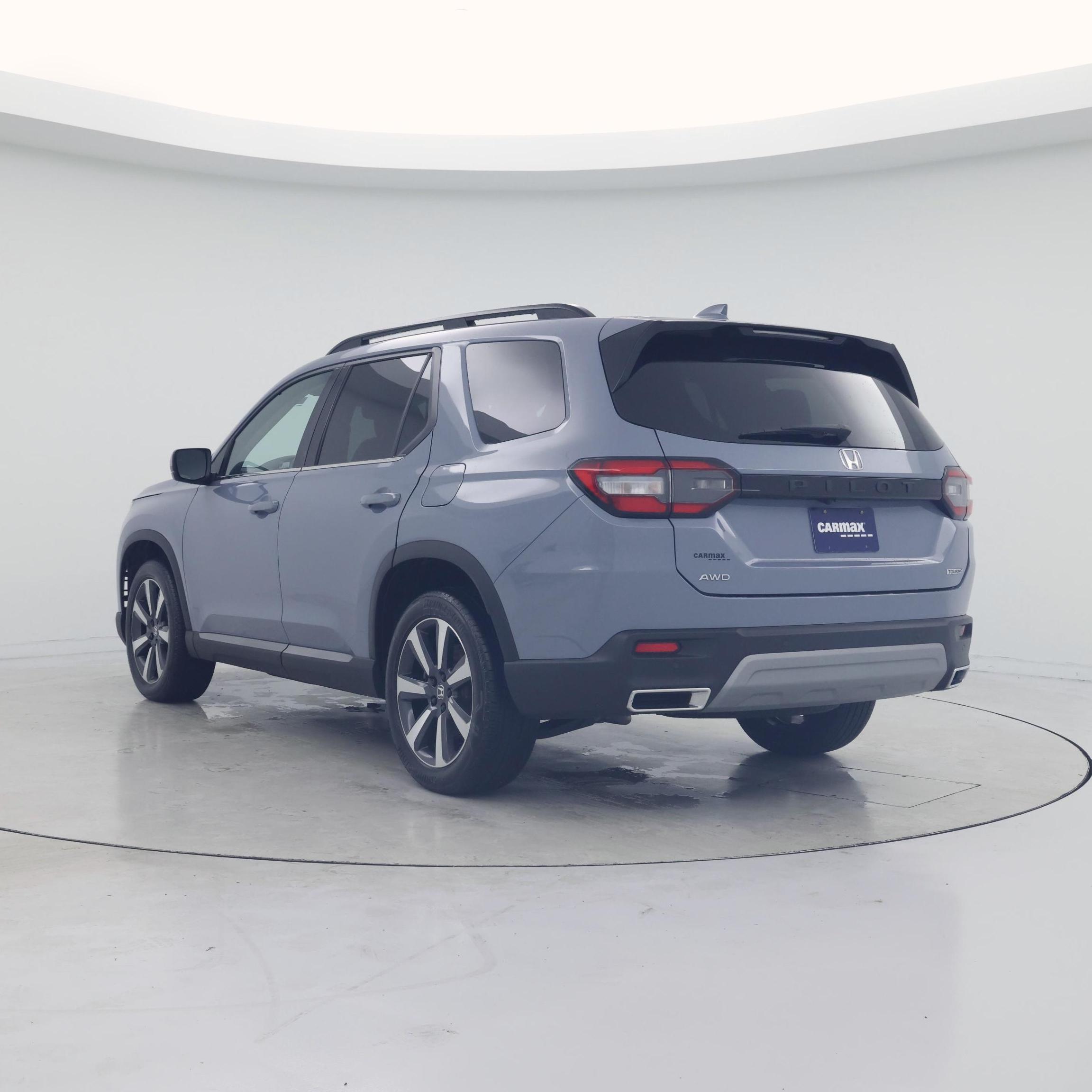 Thumbnail: 2023 Honda Pilot - 2