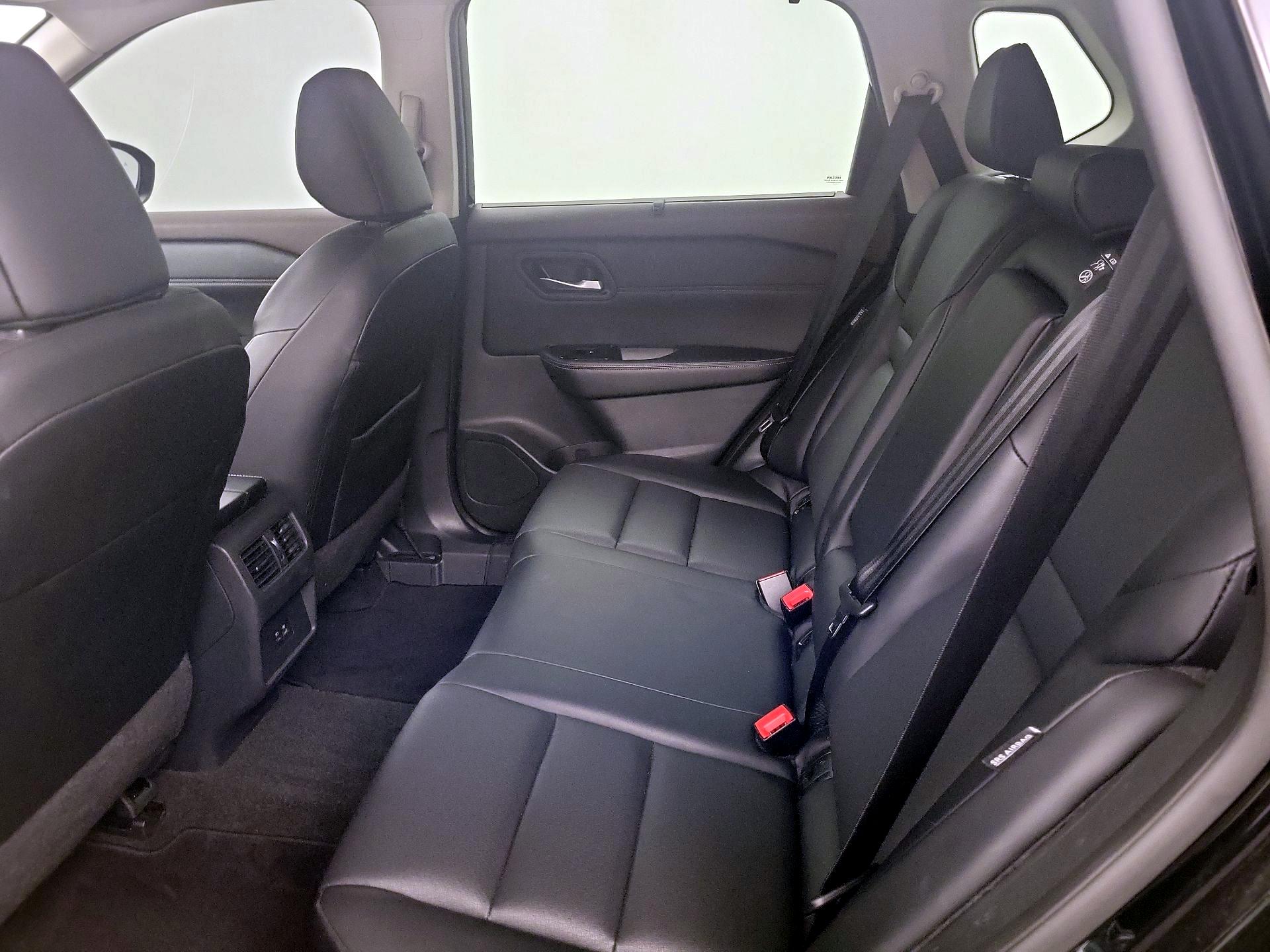 Thumbnail: 2023 Nissan Rogue - 20