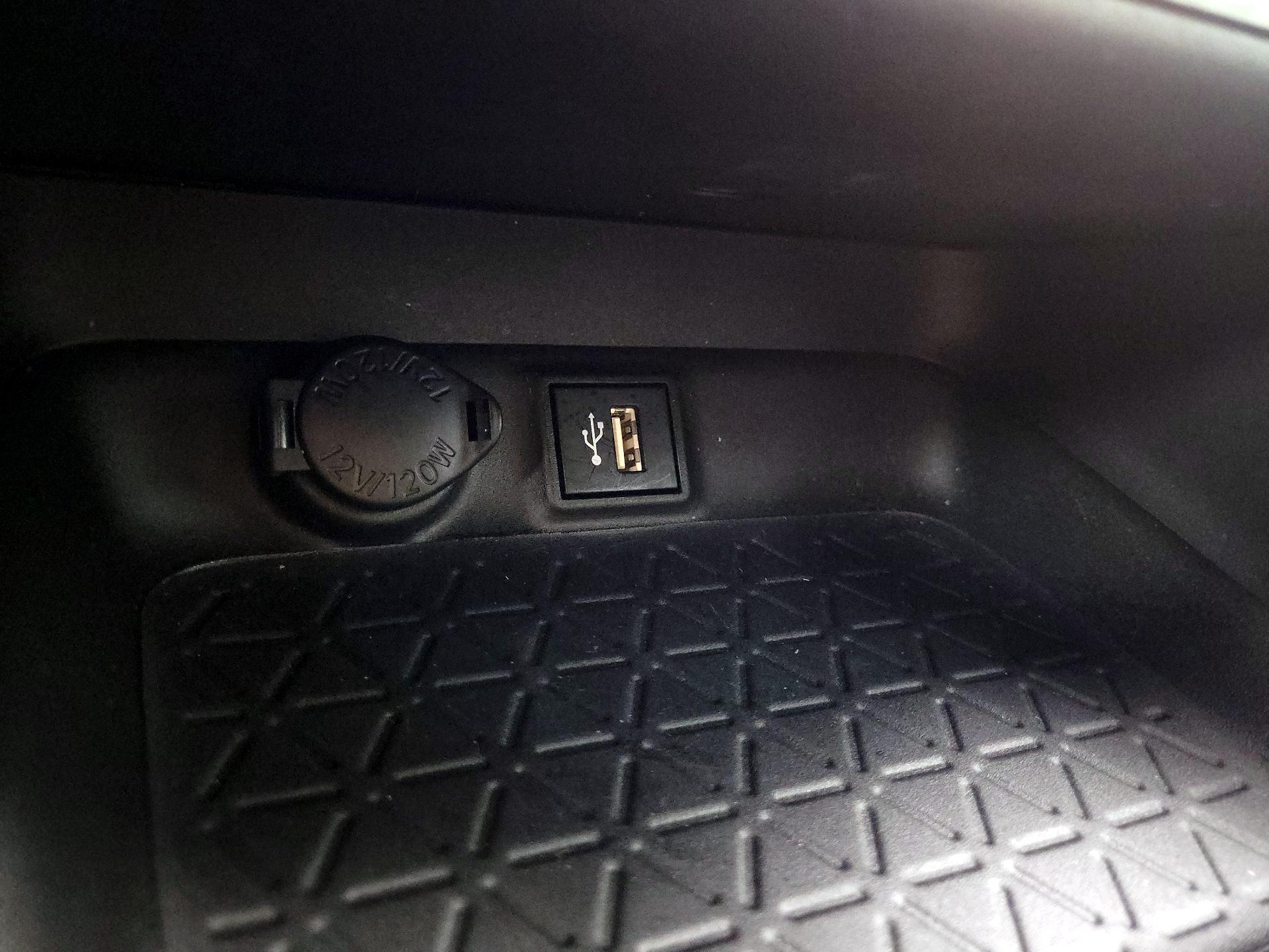 Thumbnail: 2023 Toyota RAV4 - 18