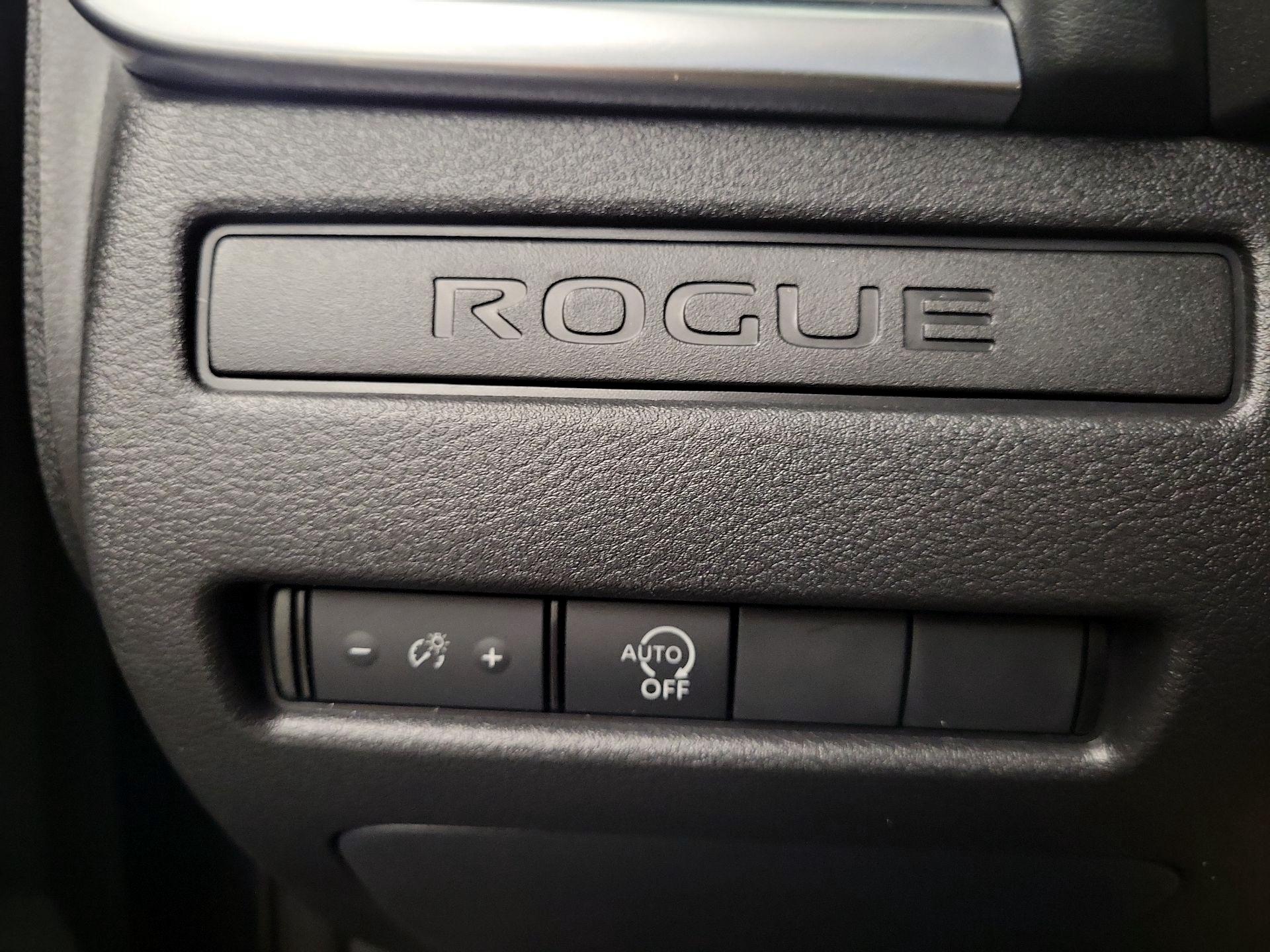 Thumbnail: 2023 Nissan Rogue - 13