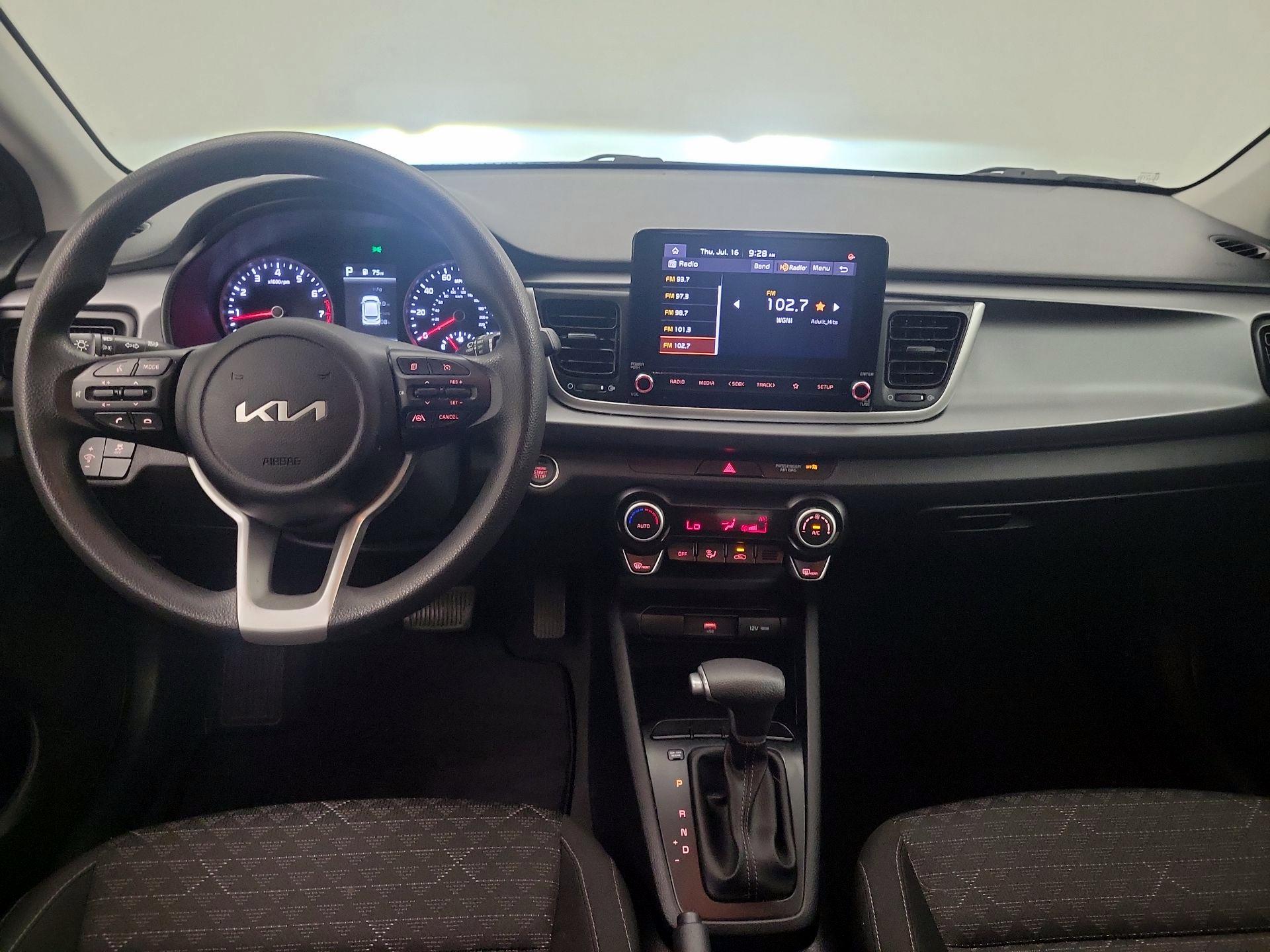 Thumbnail: 2023 Kia Rio - 9