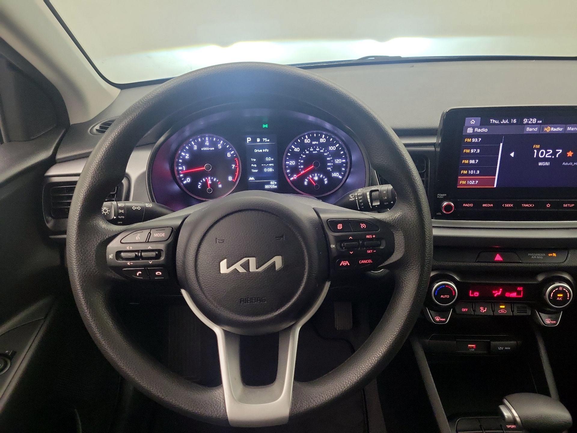 Thumbnail: 2023 Kia Rio - 10