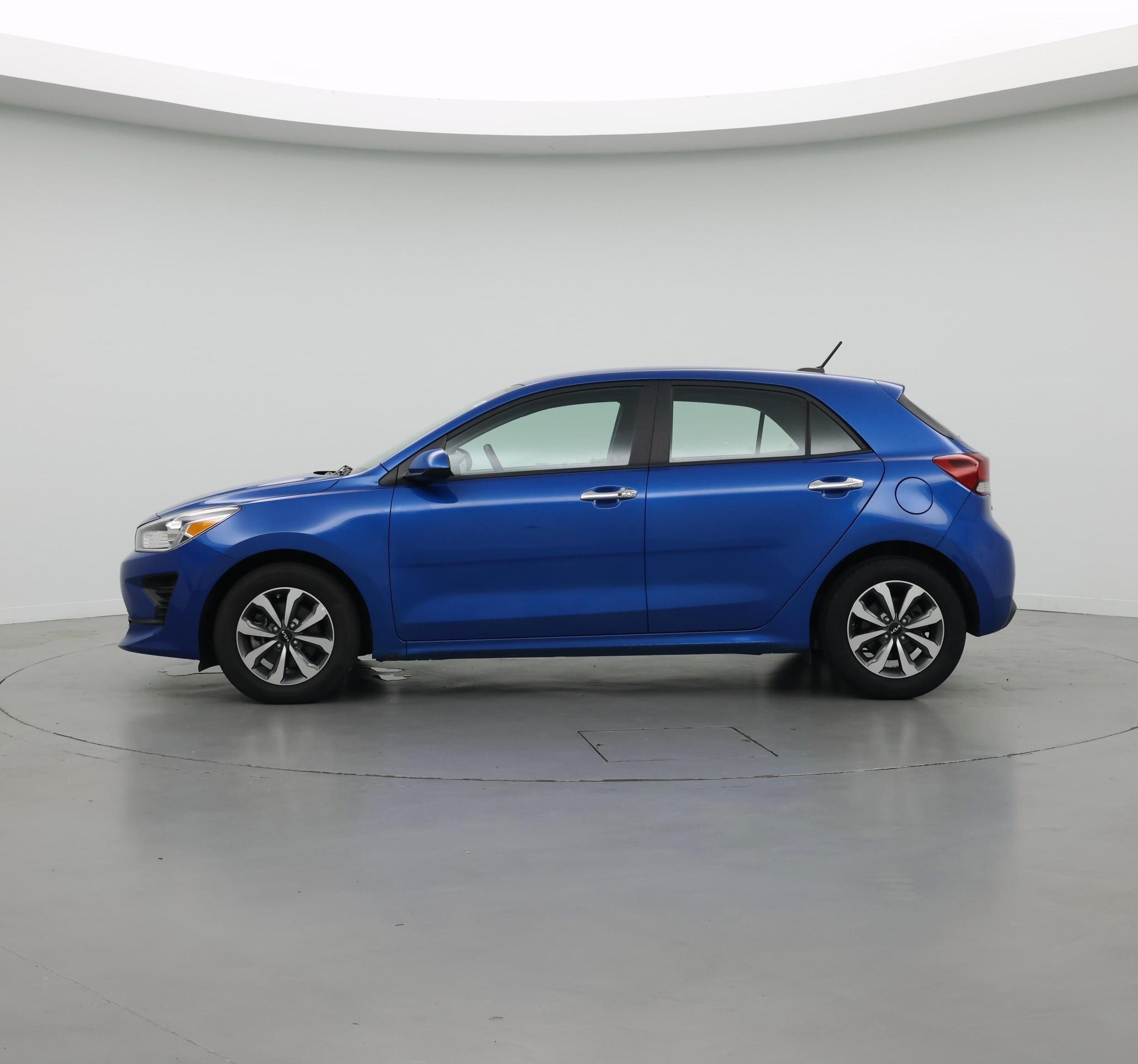 Thumbnail: 2023 Kia Rio - 3