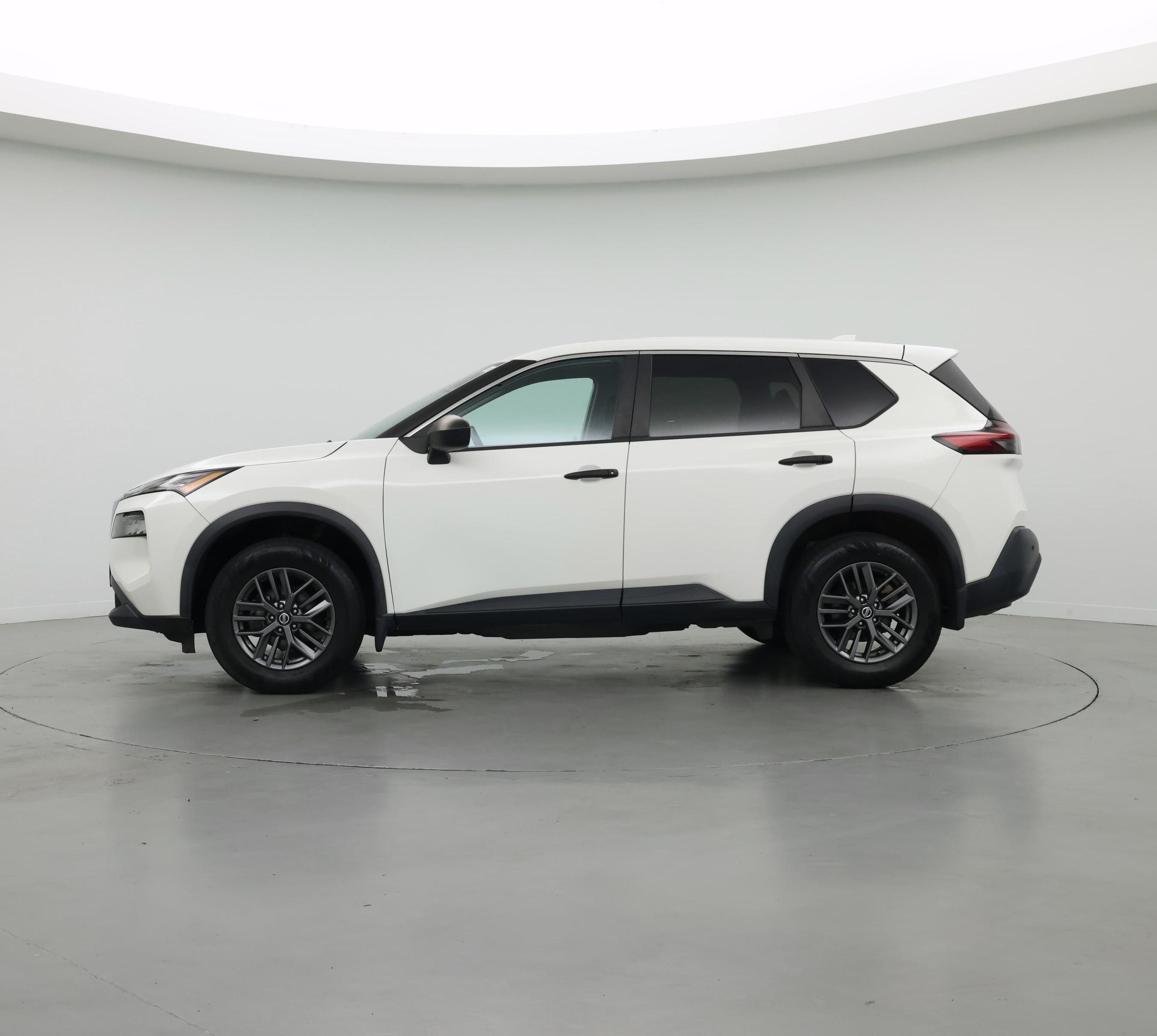 Thumbnail: 2021 Nissan Rogue - 3