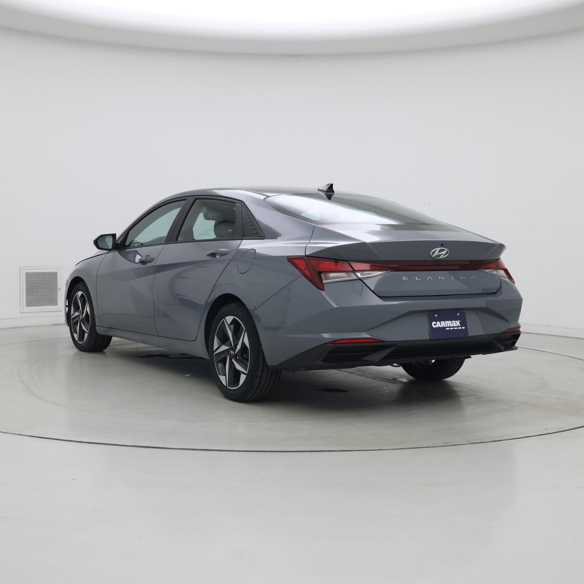 Thumbnail: 2023 Hyundai Elantra - 2