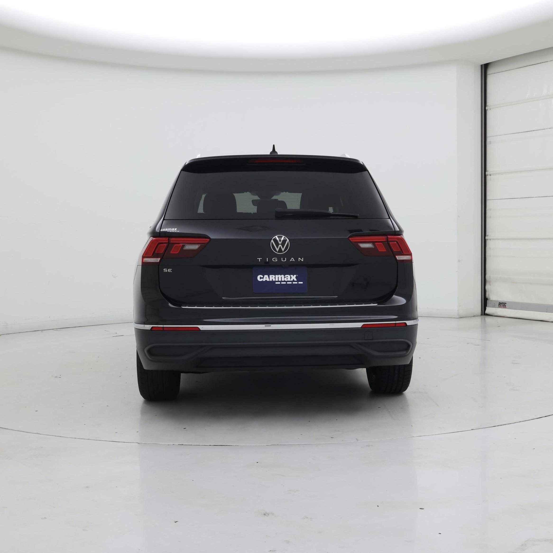 Thumbnail: 2023 Volkswagen Tiguan - 6