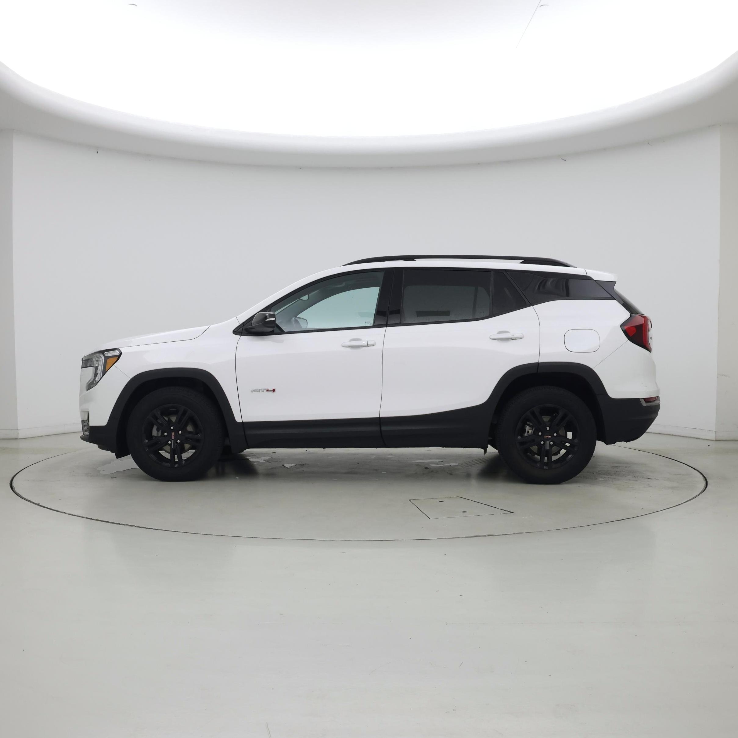 Thumbnail: 2022 GMC Terrain - 3