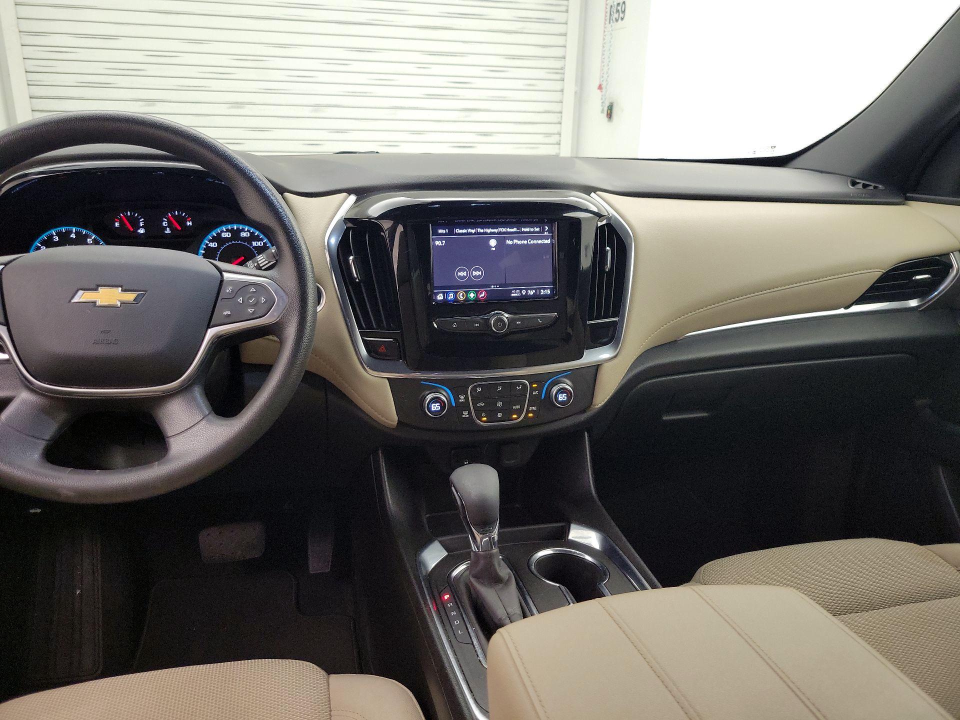 Thumbnail: 2023 Chevrolet Traverse - 9