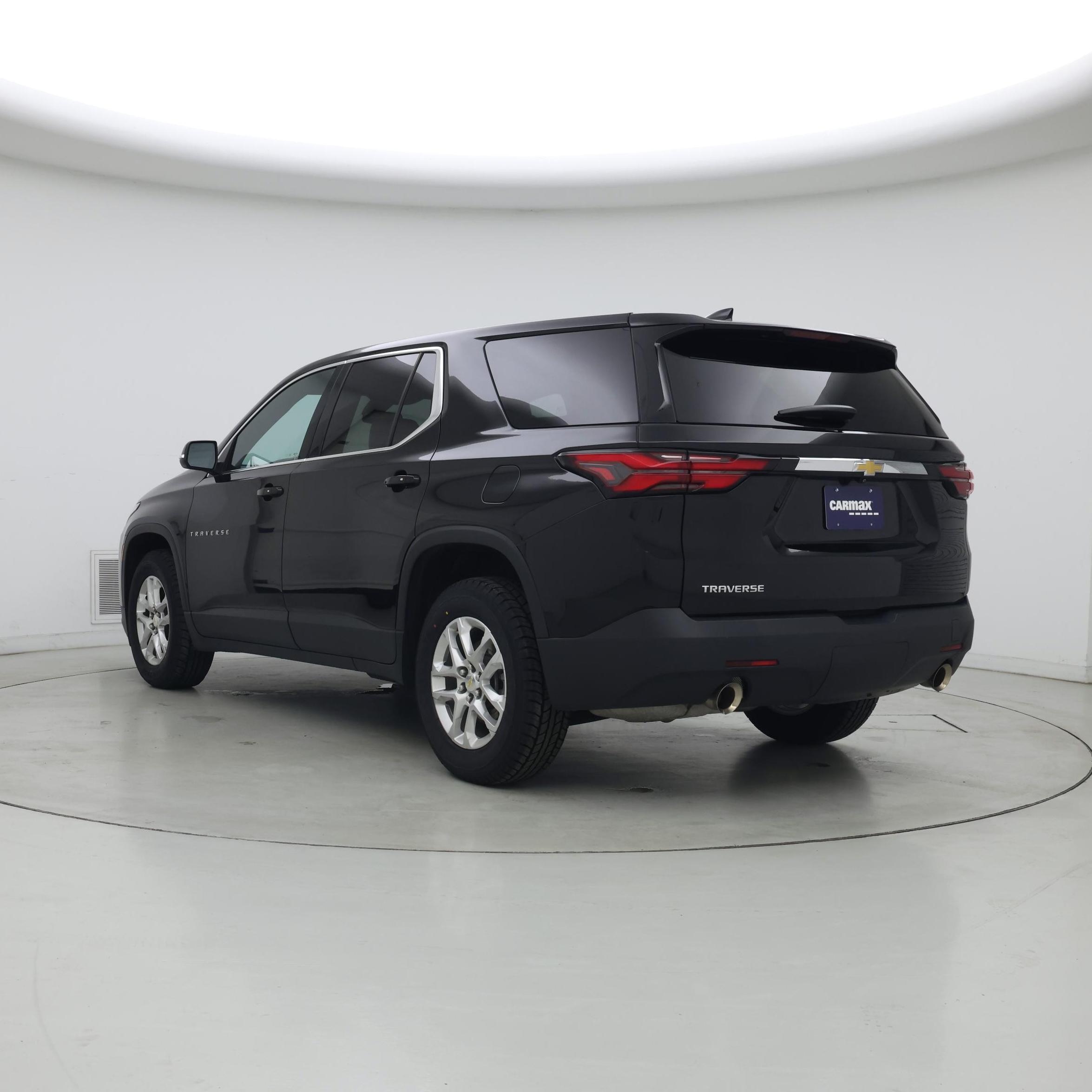 Thumbnail: 2023 Chevrolet Traverse - 2