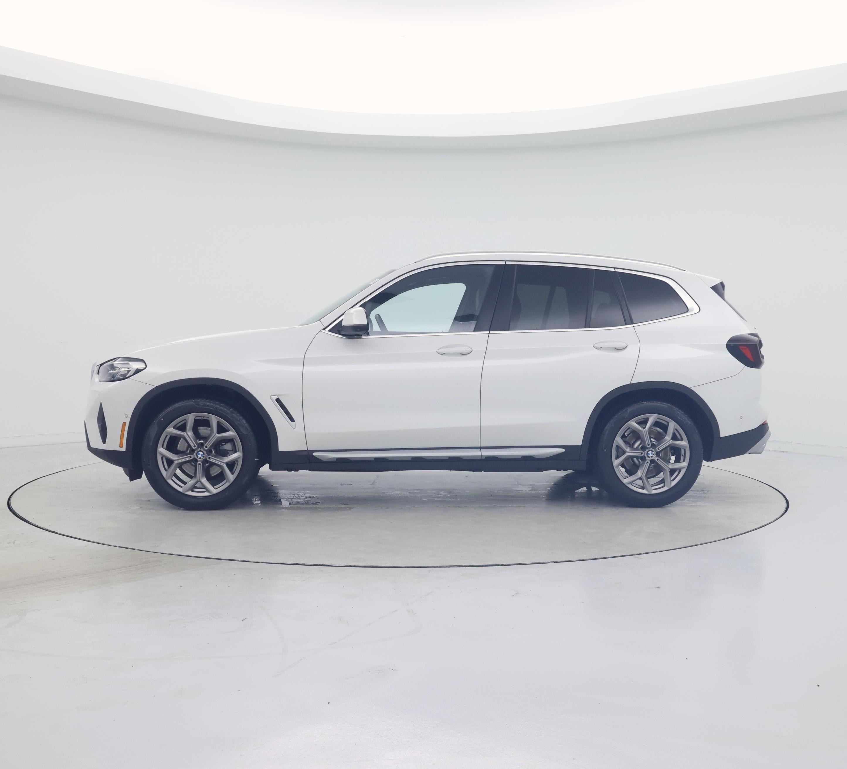 Thumbnail: 2023 BMW X3 - 3