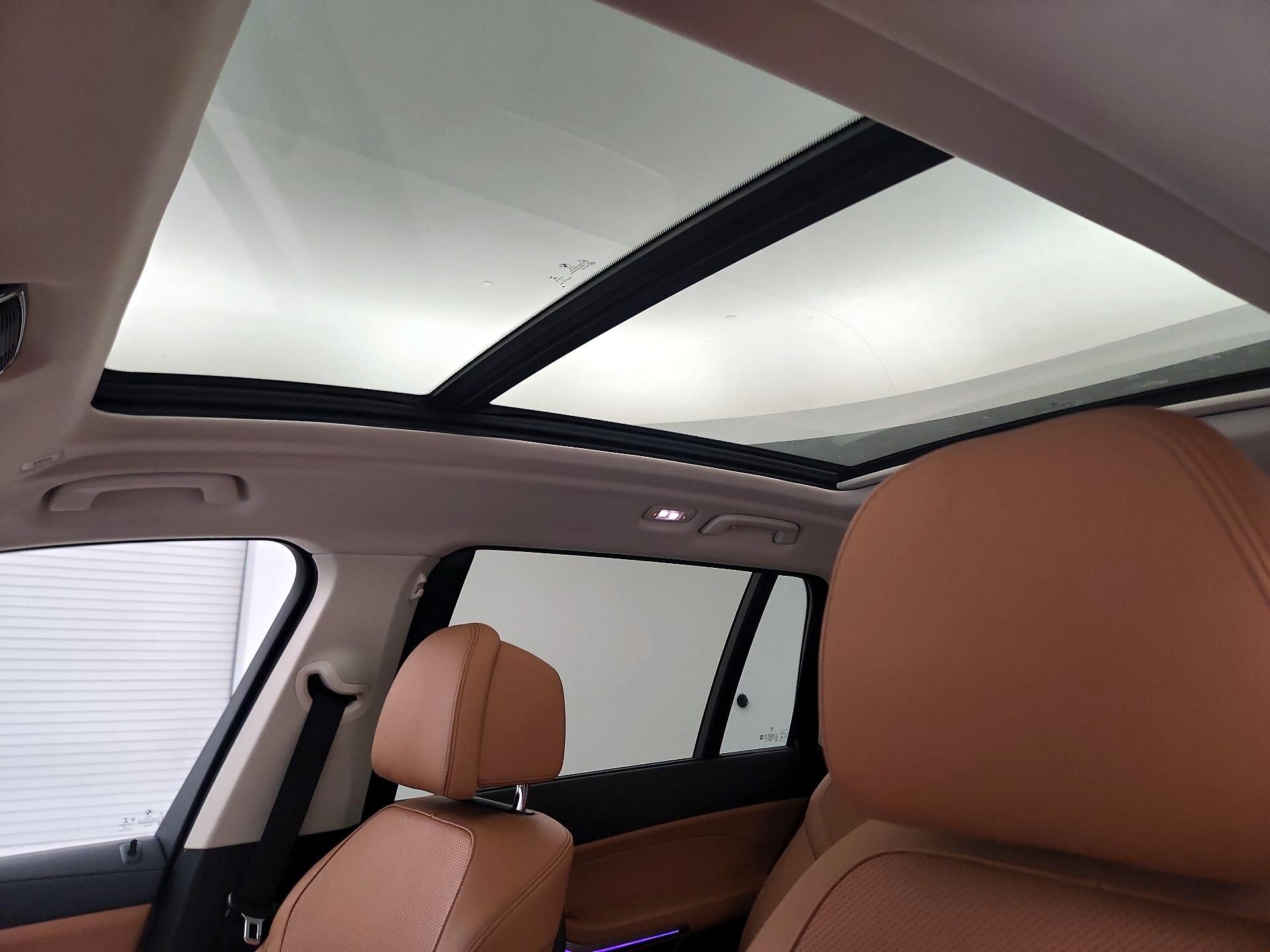 Thumbnail: 2022 BMW X7 - 20