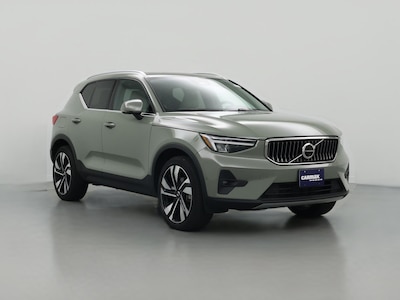 2024 Volvo XC40 B5 Plus Bright Theme
