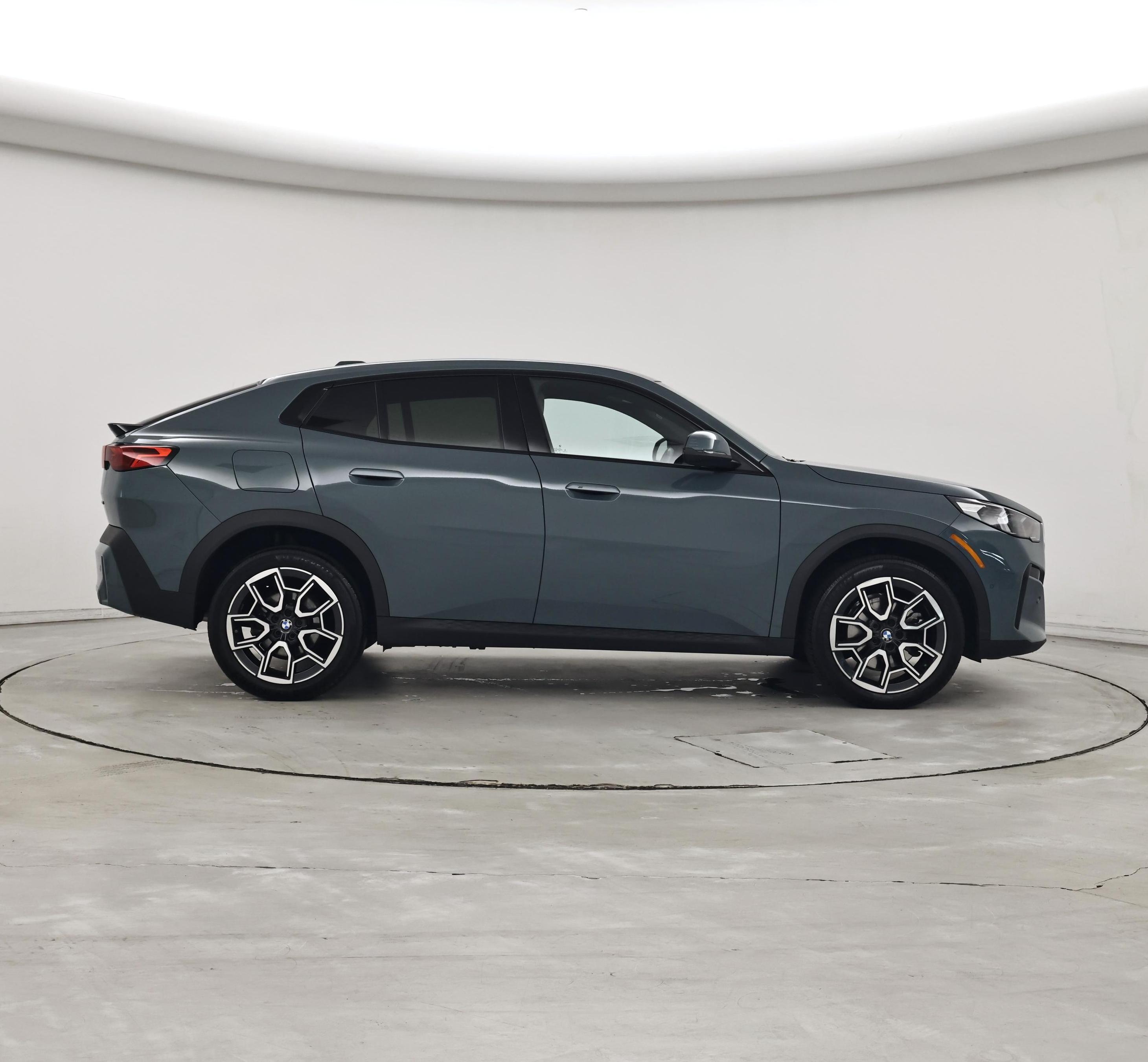 Thumbnail: 2025 BMW X2 - 7