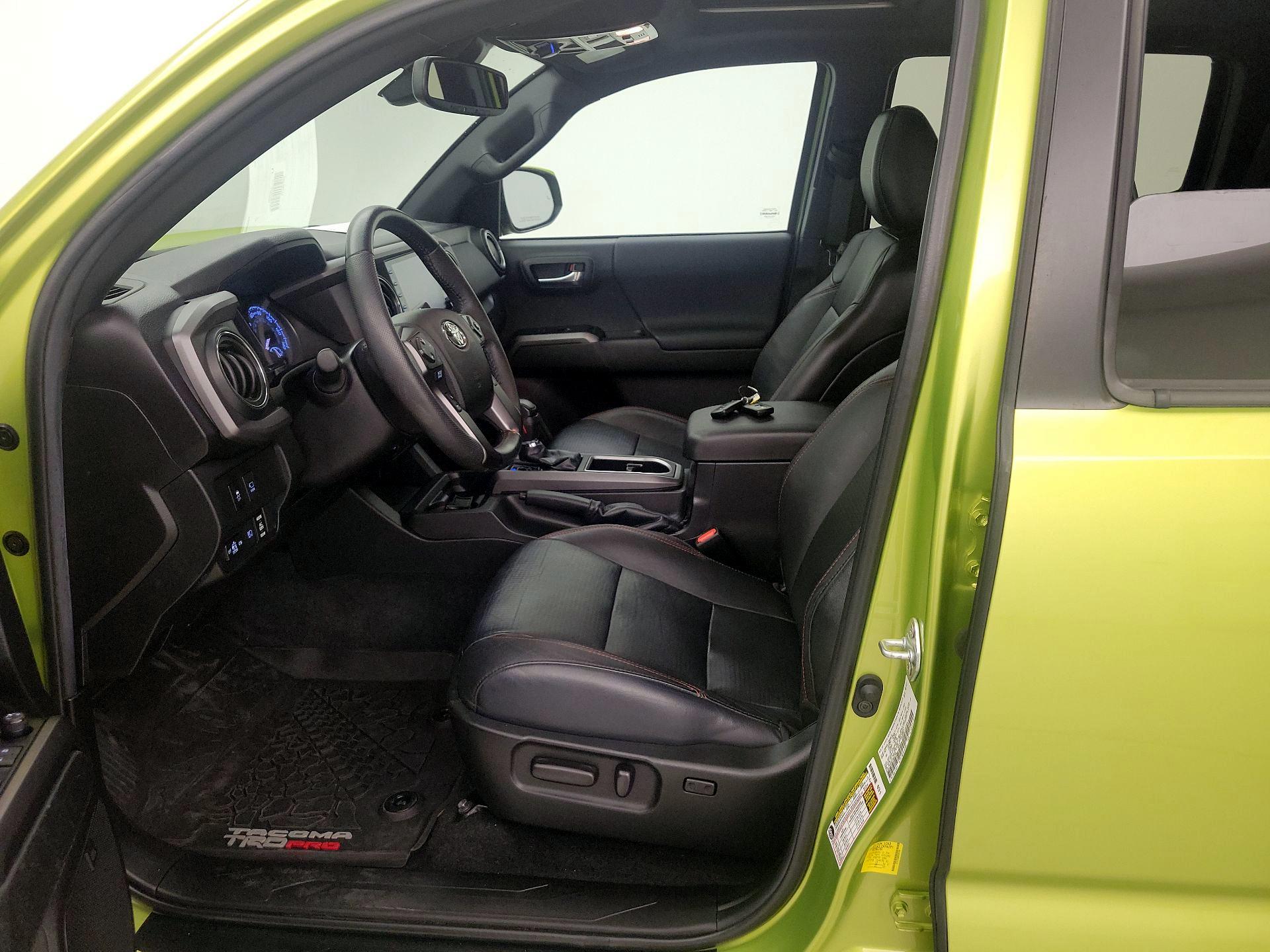 Thumbnail: 2022 Toyota Tacoma - 11