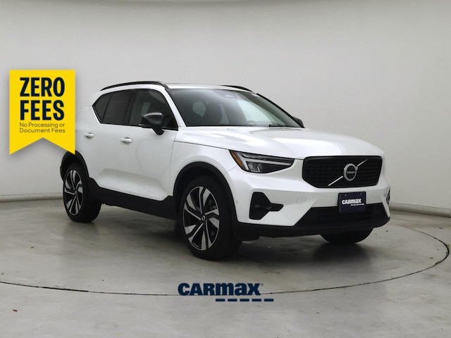 White 2024 Volvo XC40 SUV / Crossover All-Wheel Drive Automatic