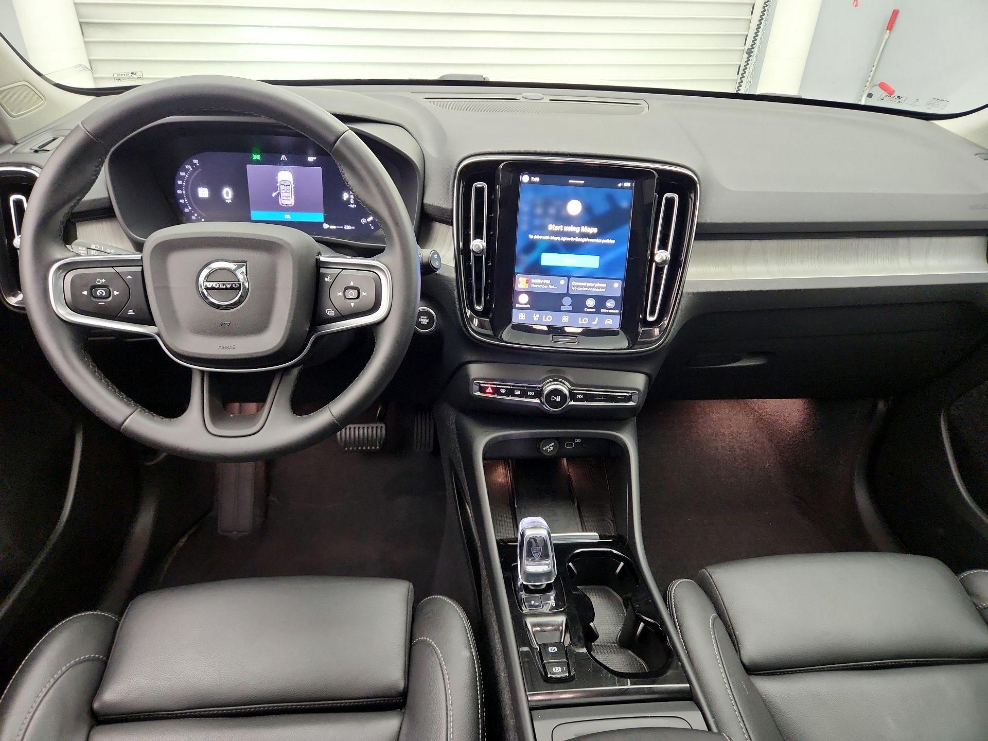 Thumbnail: 2024 Volvo XC40 - 9