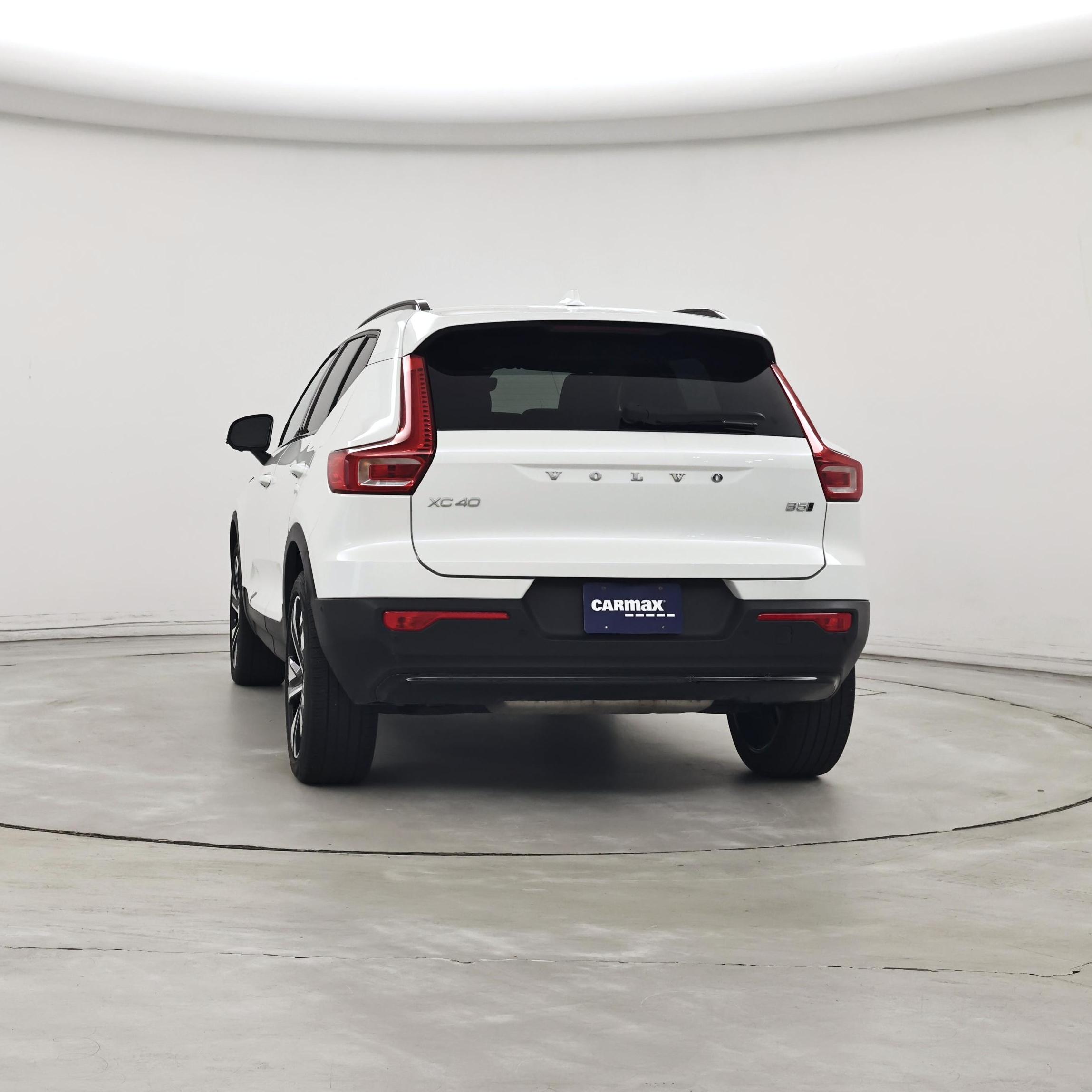 Thumbnail: 2024 Volvo XC40 - 6