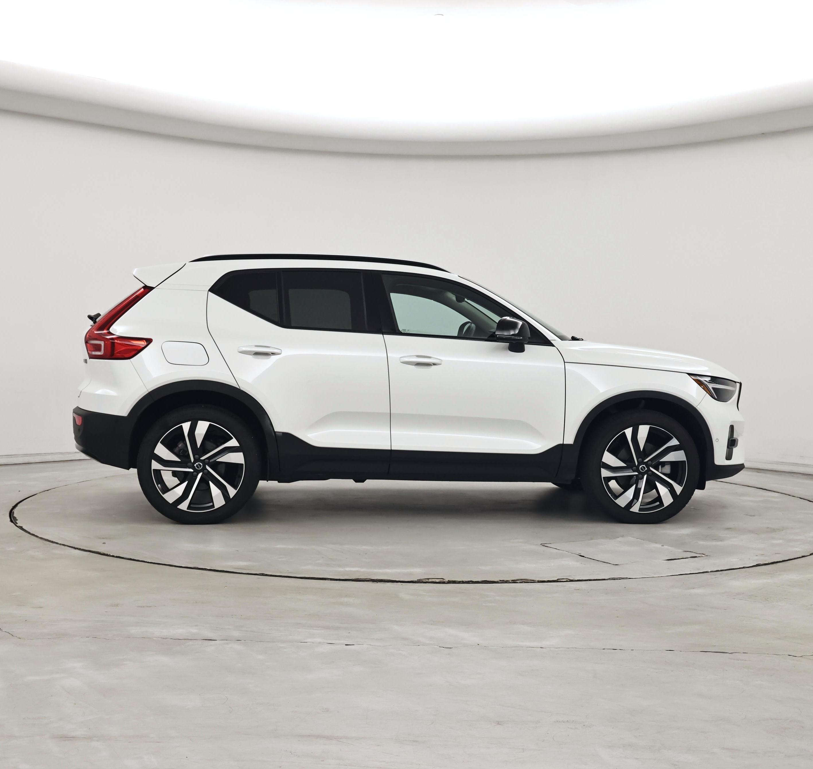 Thumbnail: 2024 Volvo XC40 - 7