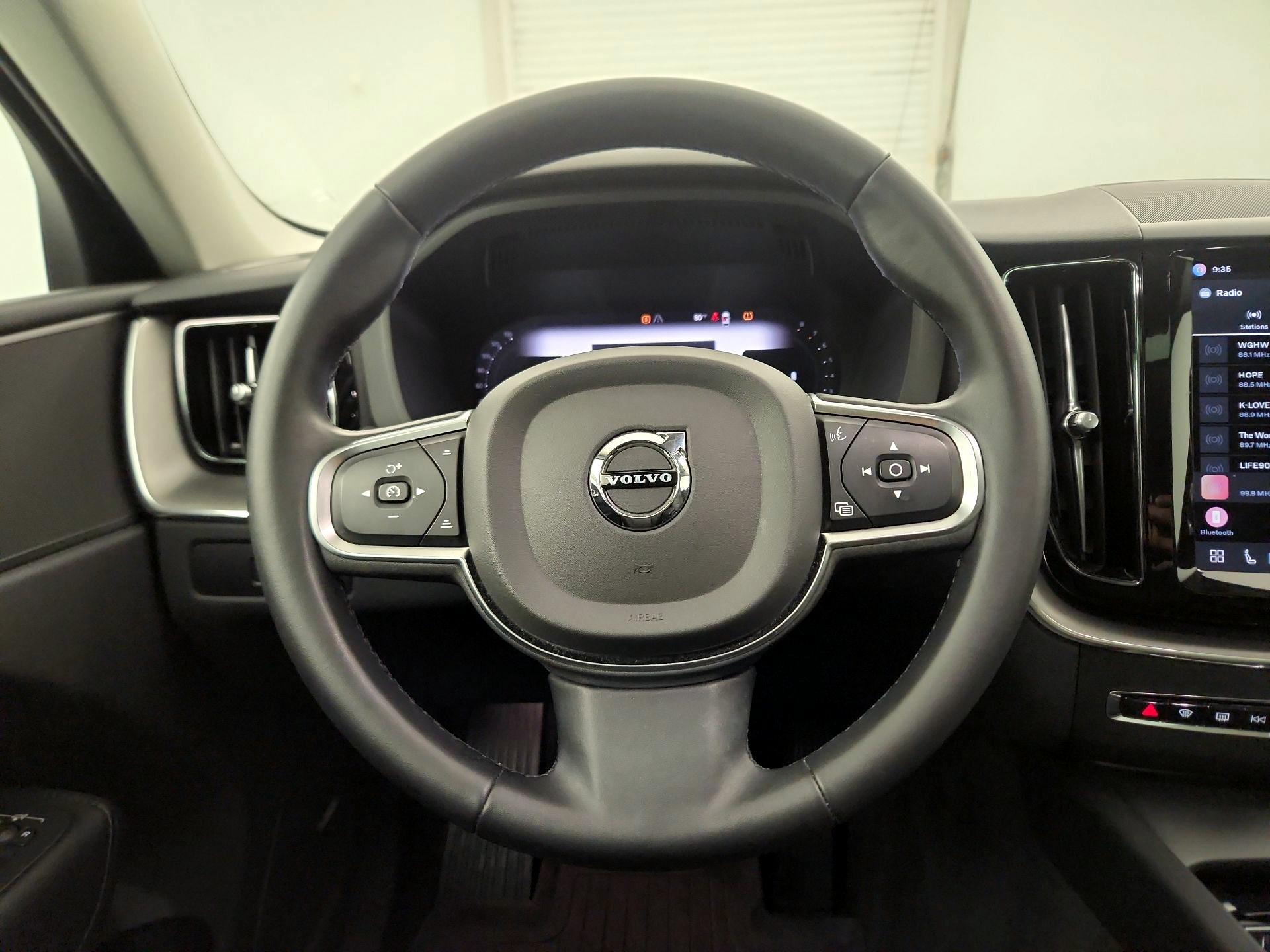 Thumbnail: 2023 Volvo XC60 - 10
