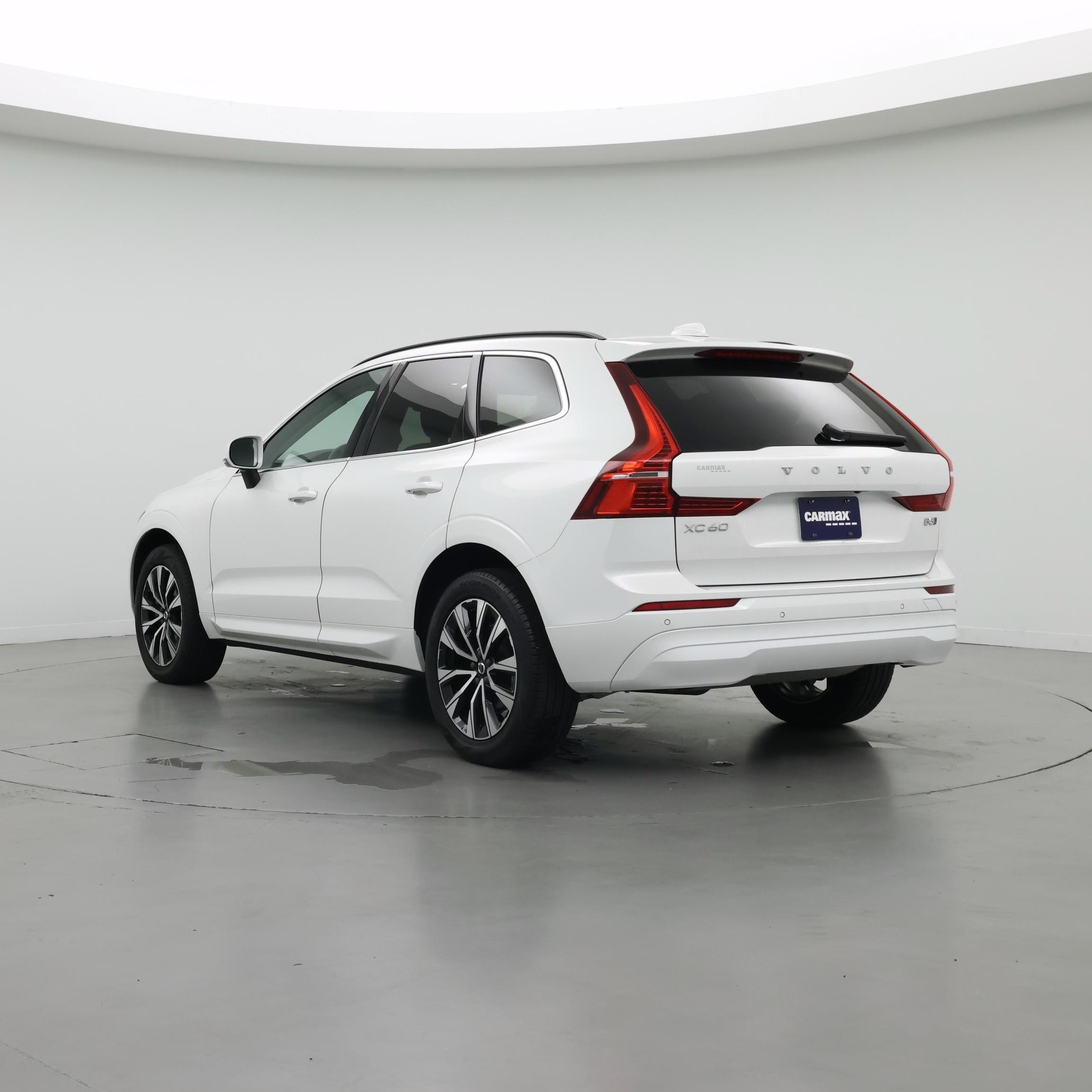 Thumbnail: 2023 Volvo XC60 - 2