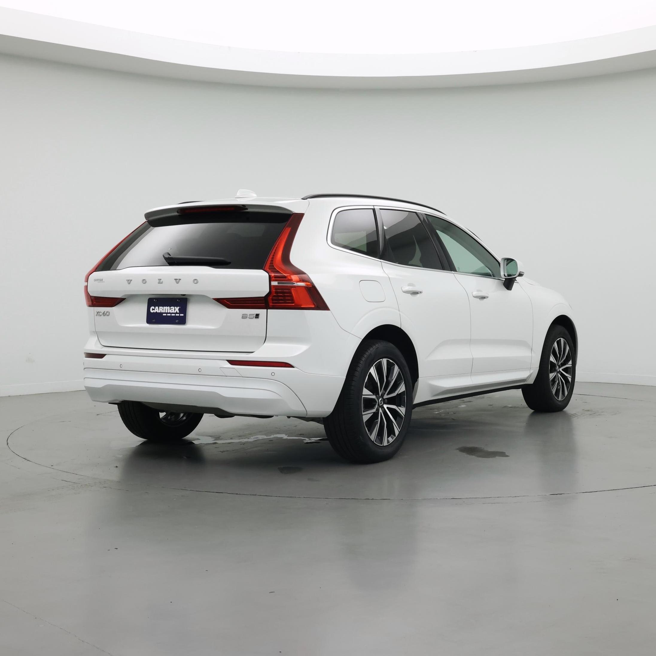 Thumbnail: 2023 Volvo XC60 - 8