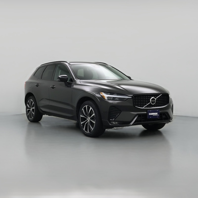 2023 Volvo XC60 B5 Plus Dark Theme