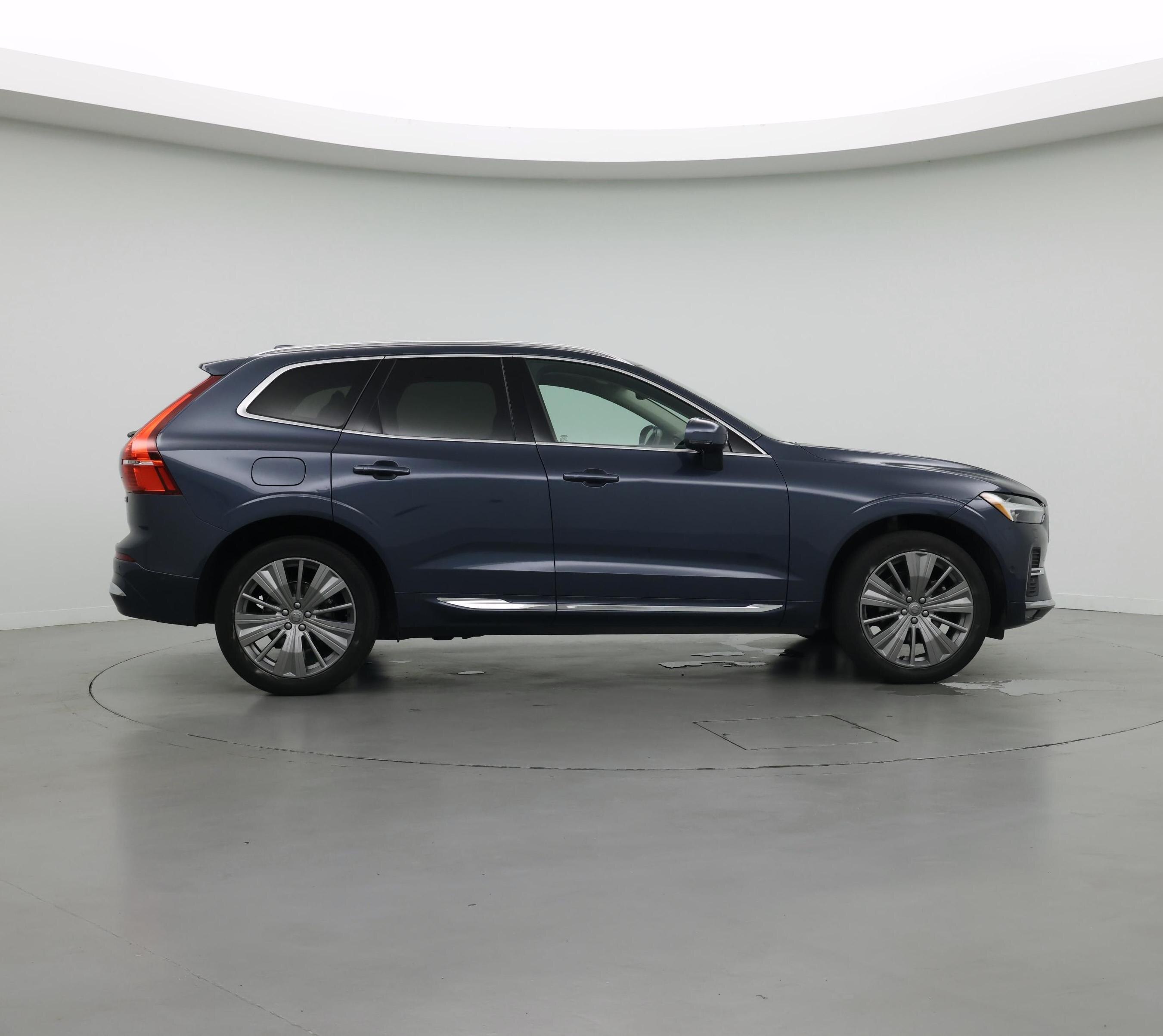 Thumbnail: 2023 Volvo XC60 - 7