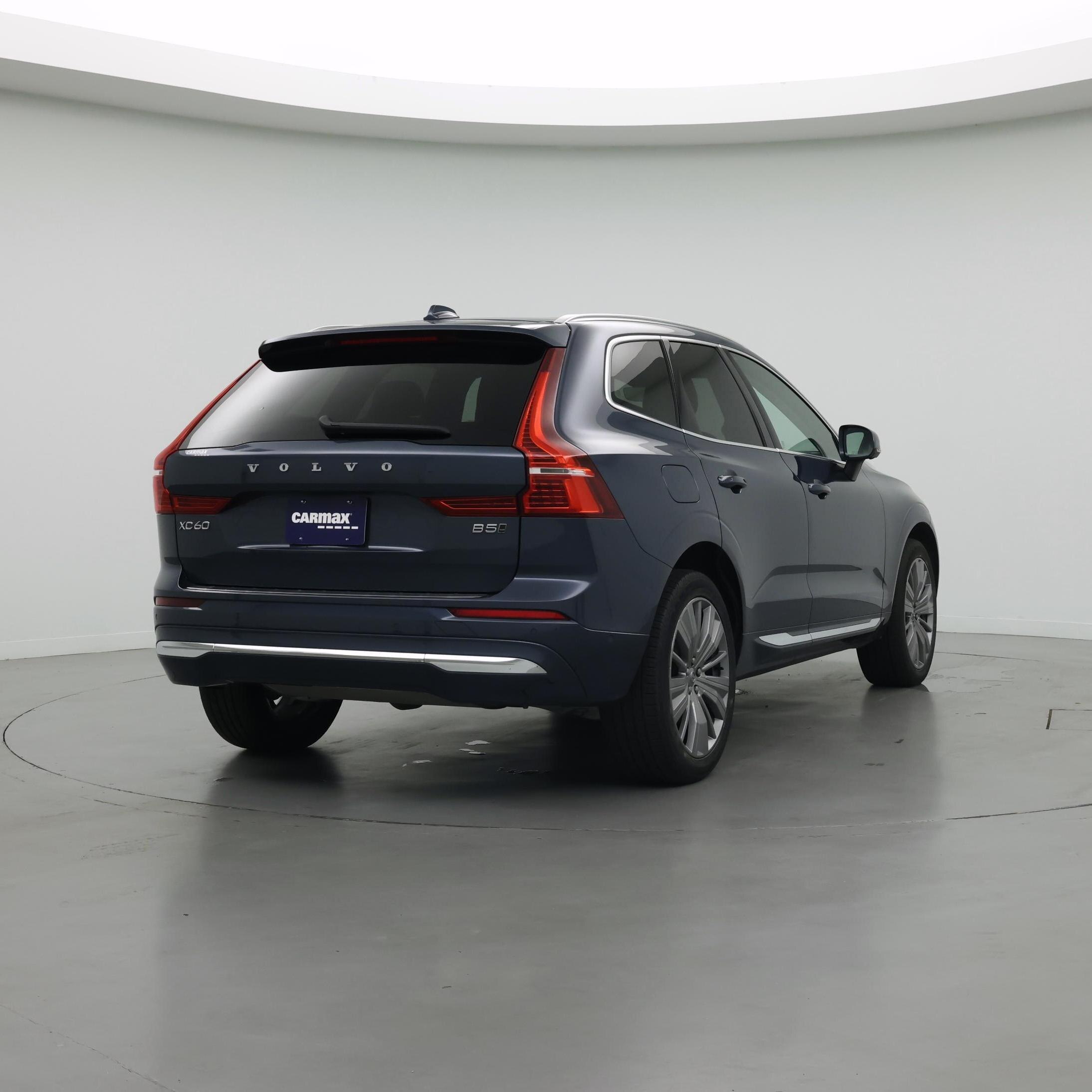 Thumbnail: 2023 Volvo XC60 - 8