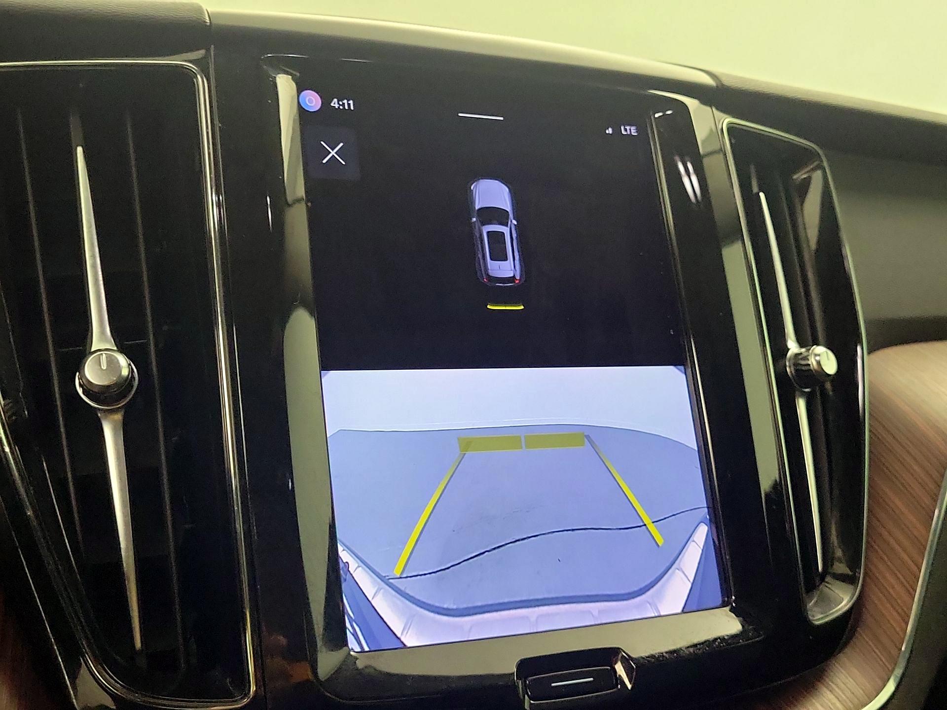 Thumbnail: 2023 Volvo XC60 - 15
