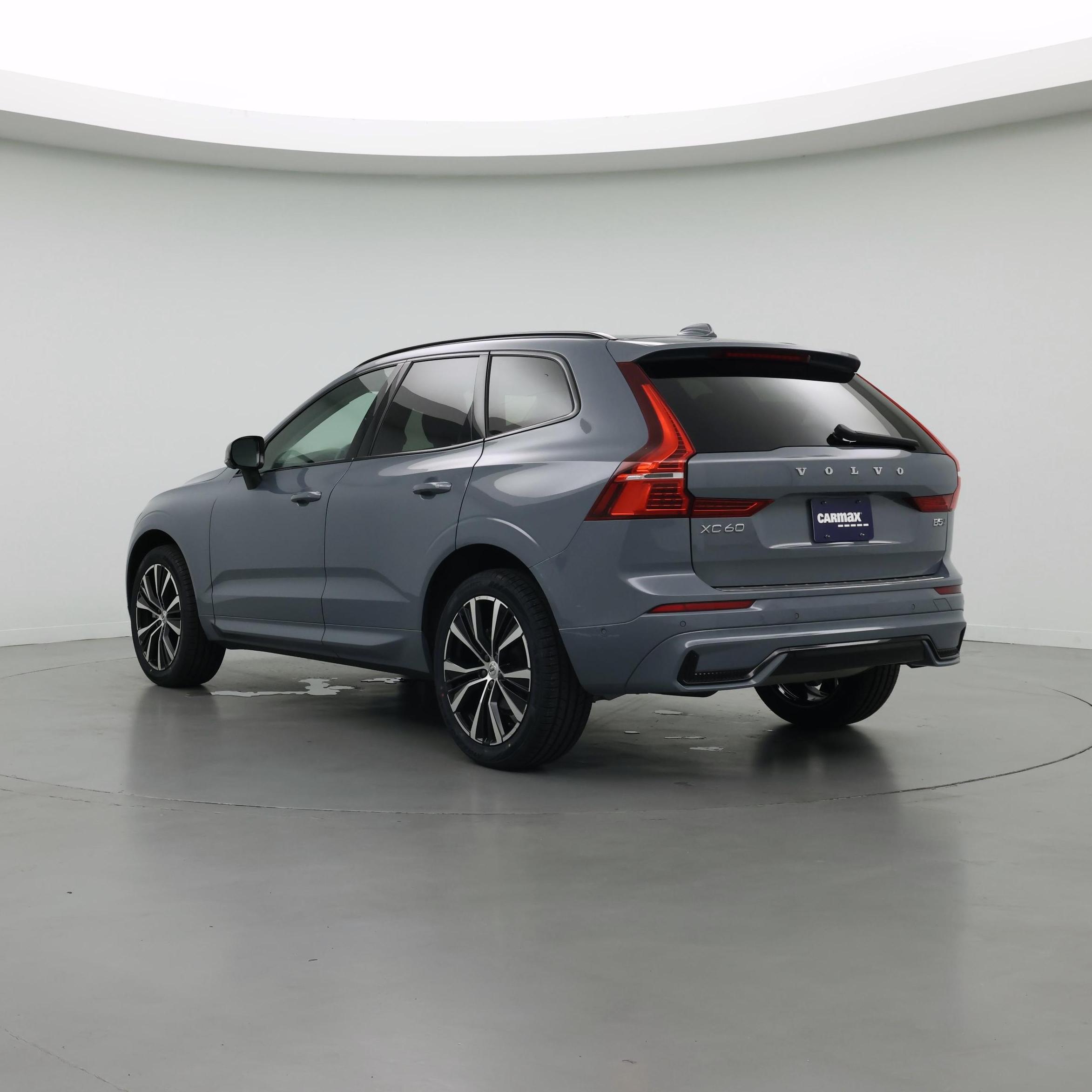 Thumbnail: 2023 Volvo XC60 - 2