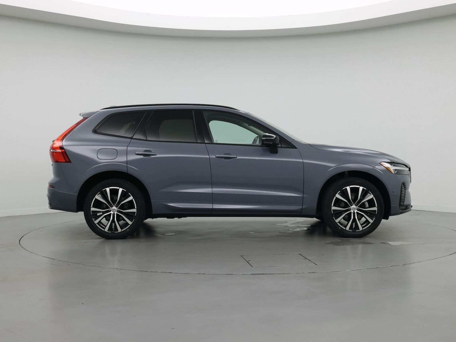 2023 Volvo XC60 Plus - Photo 8
