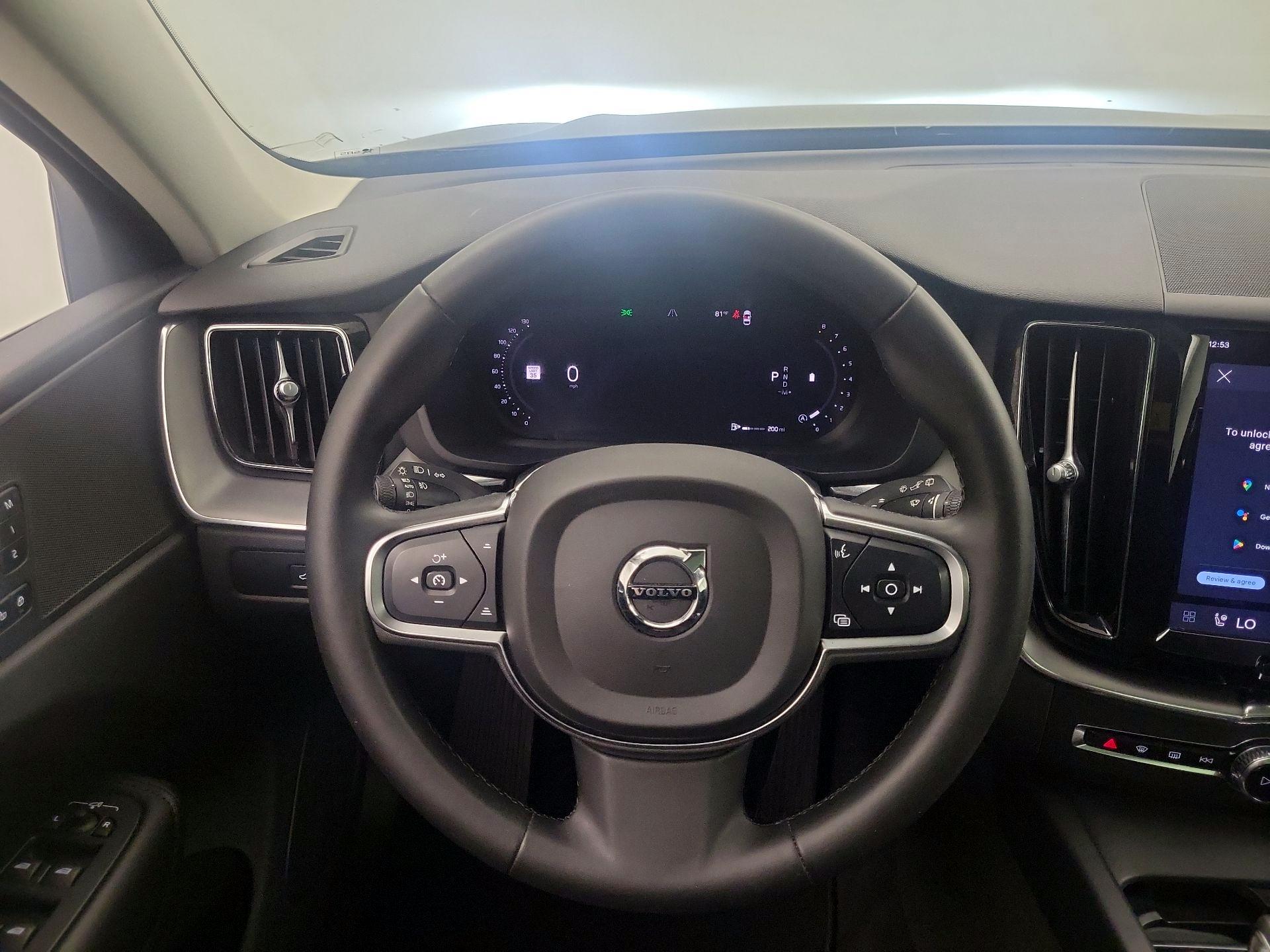 Thumbnail: 2024 Volvo XC60 - 10
